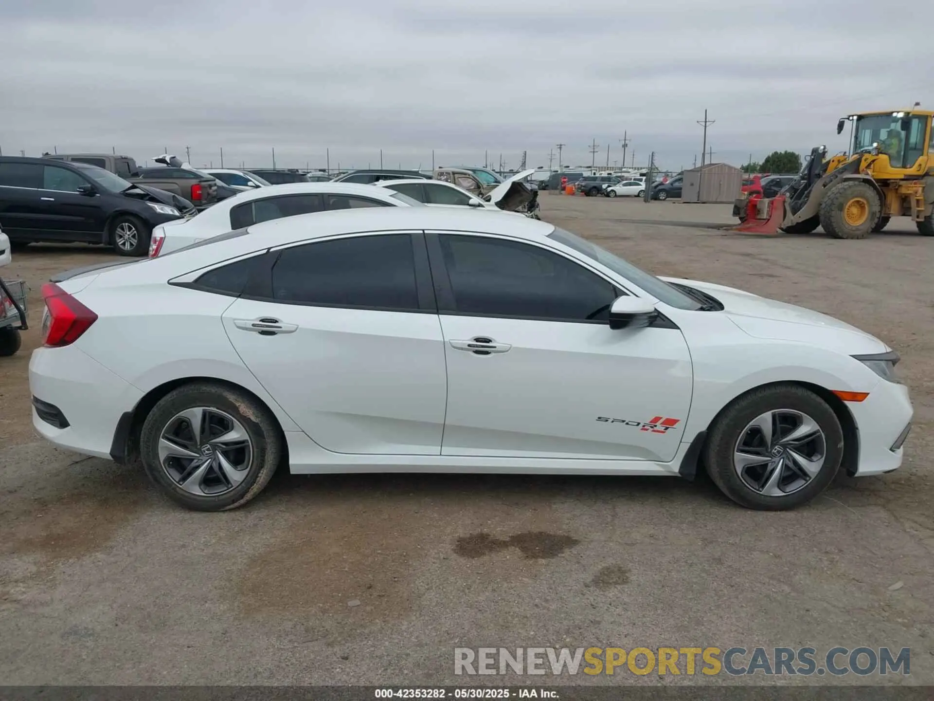 13 fotografías del automóvil dañado 19XFC2F66LE011699 HONDA CIVIC 2020