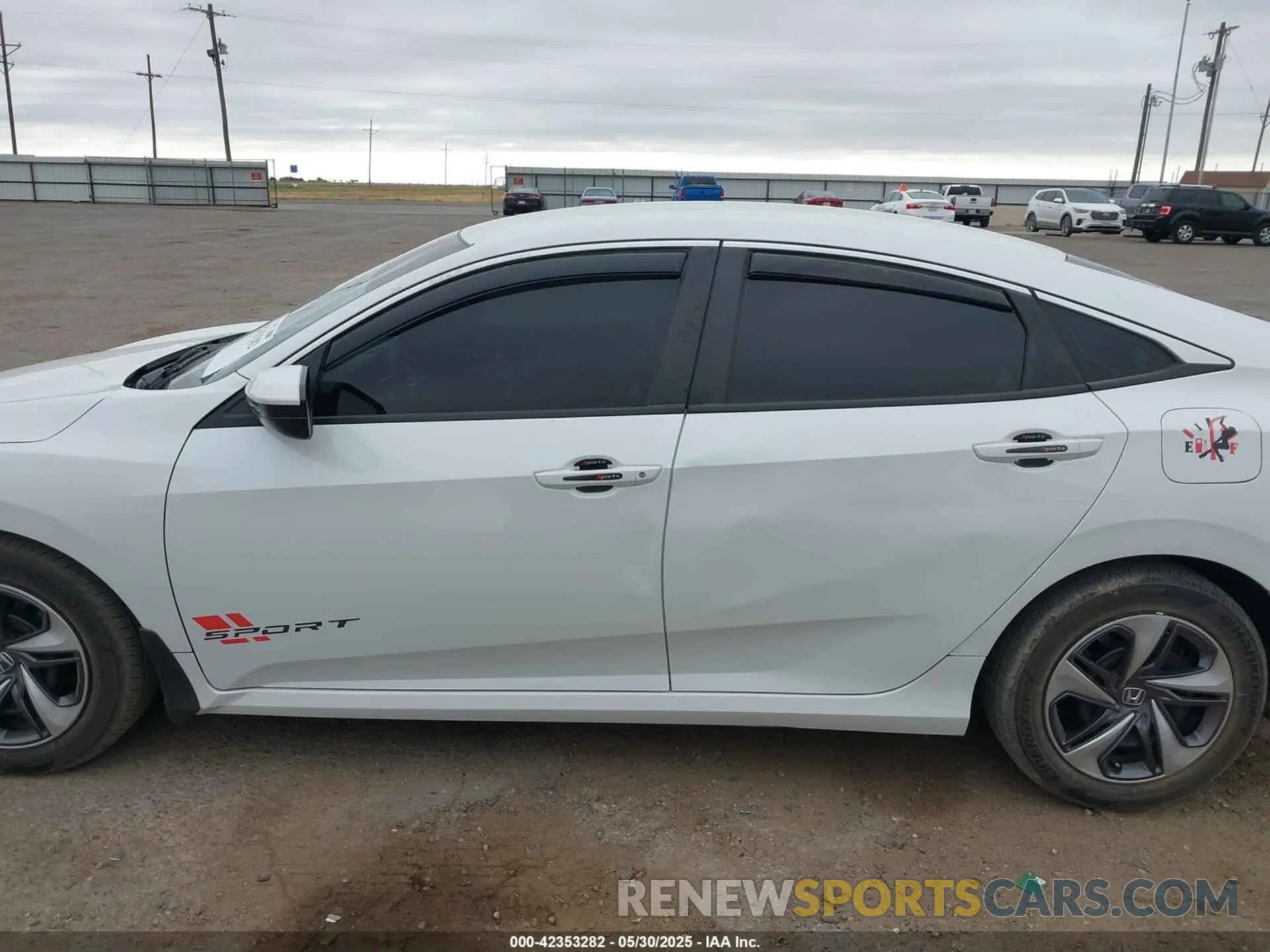 14 fotografías del automóvil dañado 19XFC2F66LE011699 HONDA CIVIC 2020