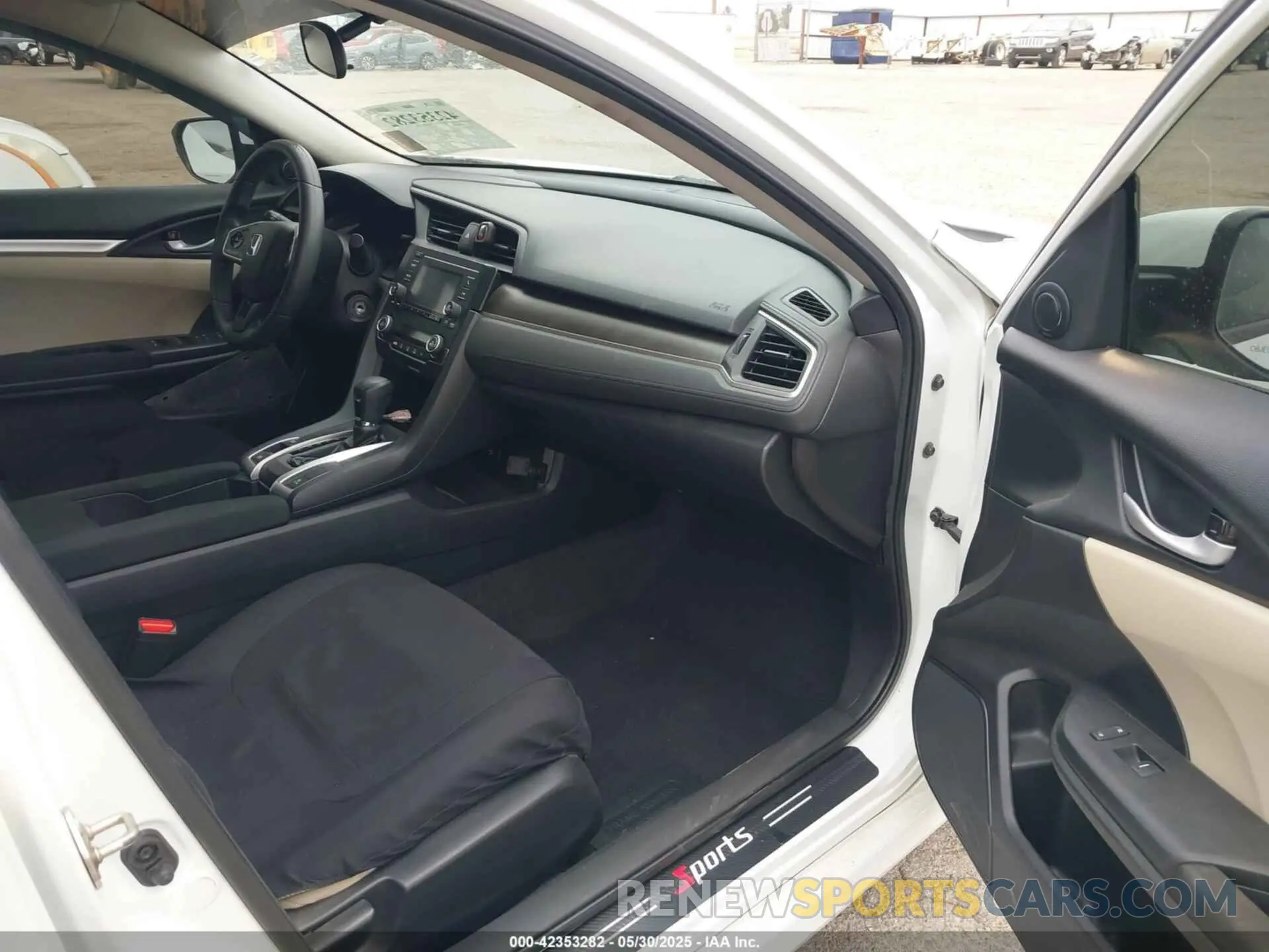 5 fotografías del automóvil dañado 19XFC2F66LE011699 HONDA CIVIC 2020