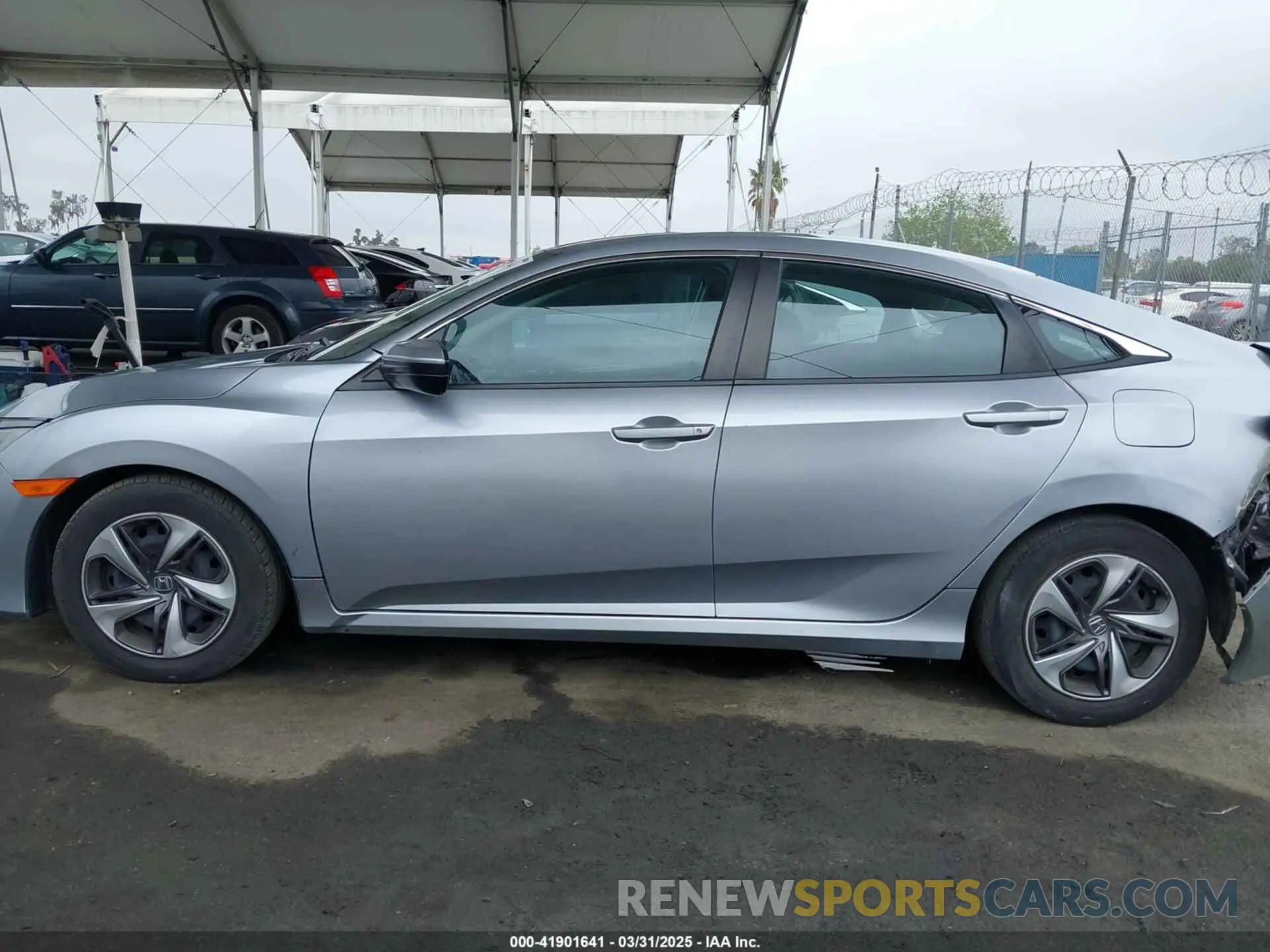 14 fotografías del automóvil dañado 19XFC2F66LE203429 HONDA CIVIC 2020