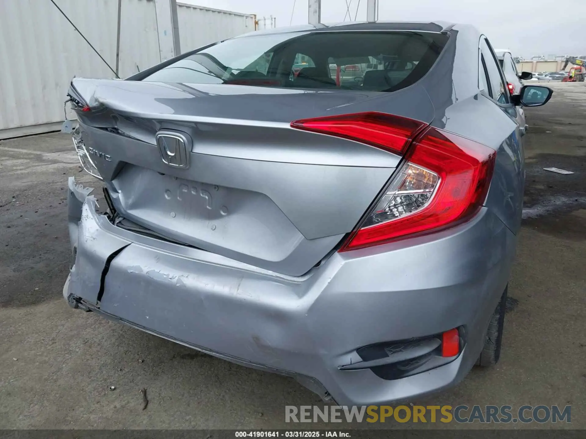 18 fotografías del automóvil dañado 19XFC2F66LE203429 HONDA CIVIC 2020