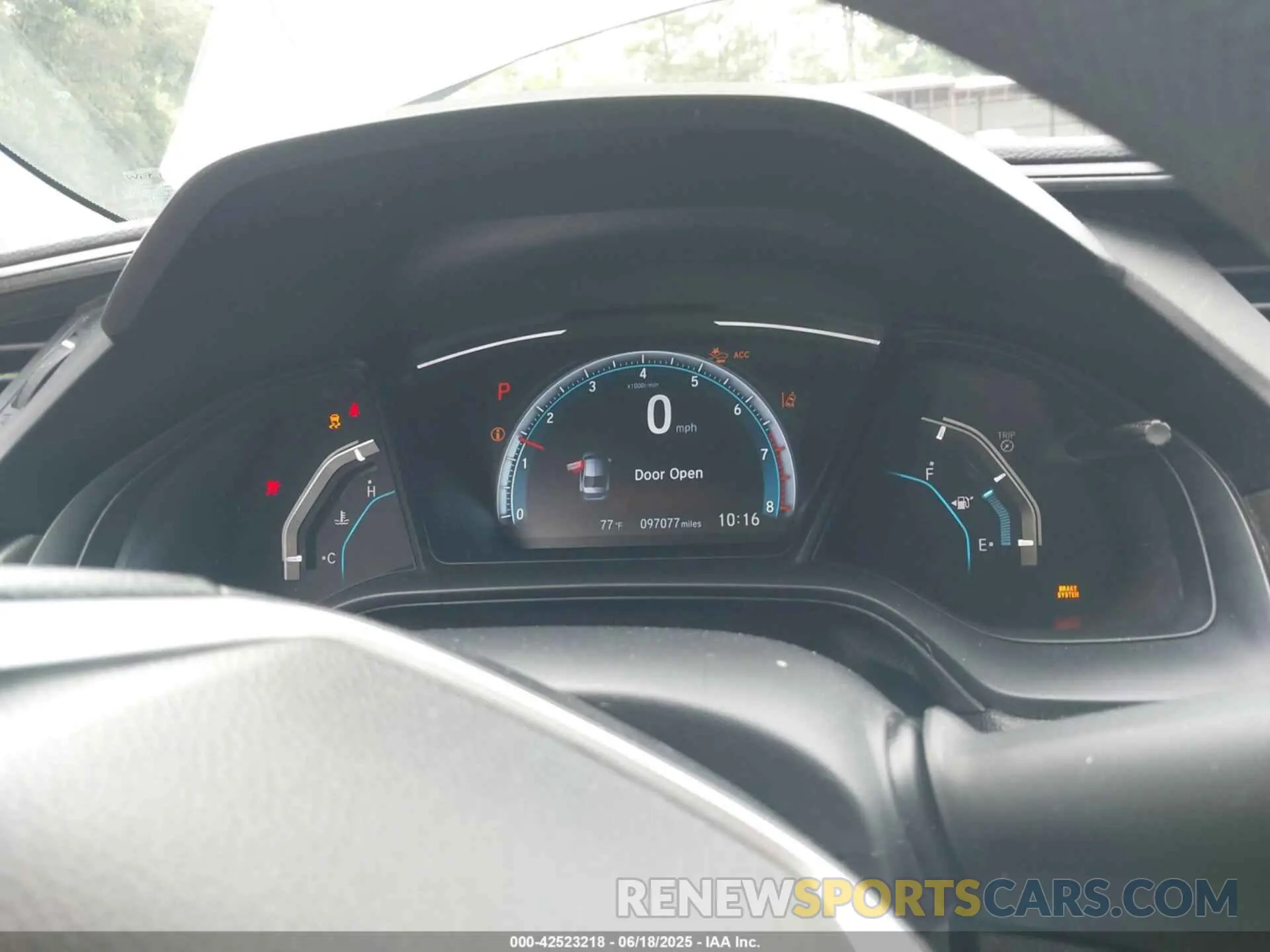 7 fotografías del automóvil dañado 19XFC2F67LE016717 HONDA CIVIC 2020