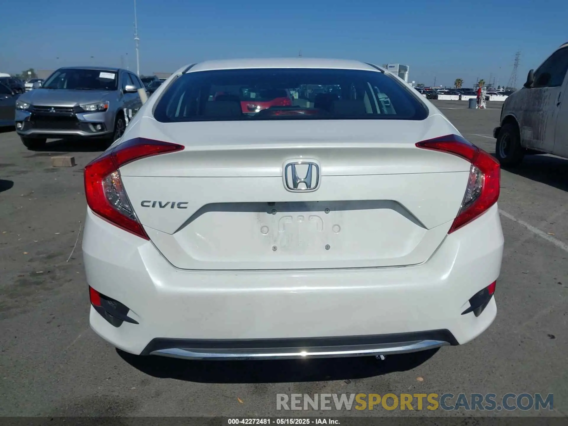 17 fotografías del automóvil dañado 19XFC2F67LE212561 HONDA CIVIC 2020
