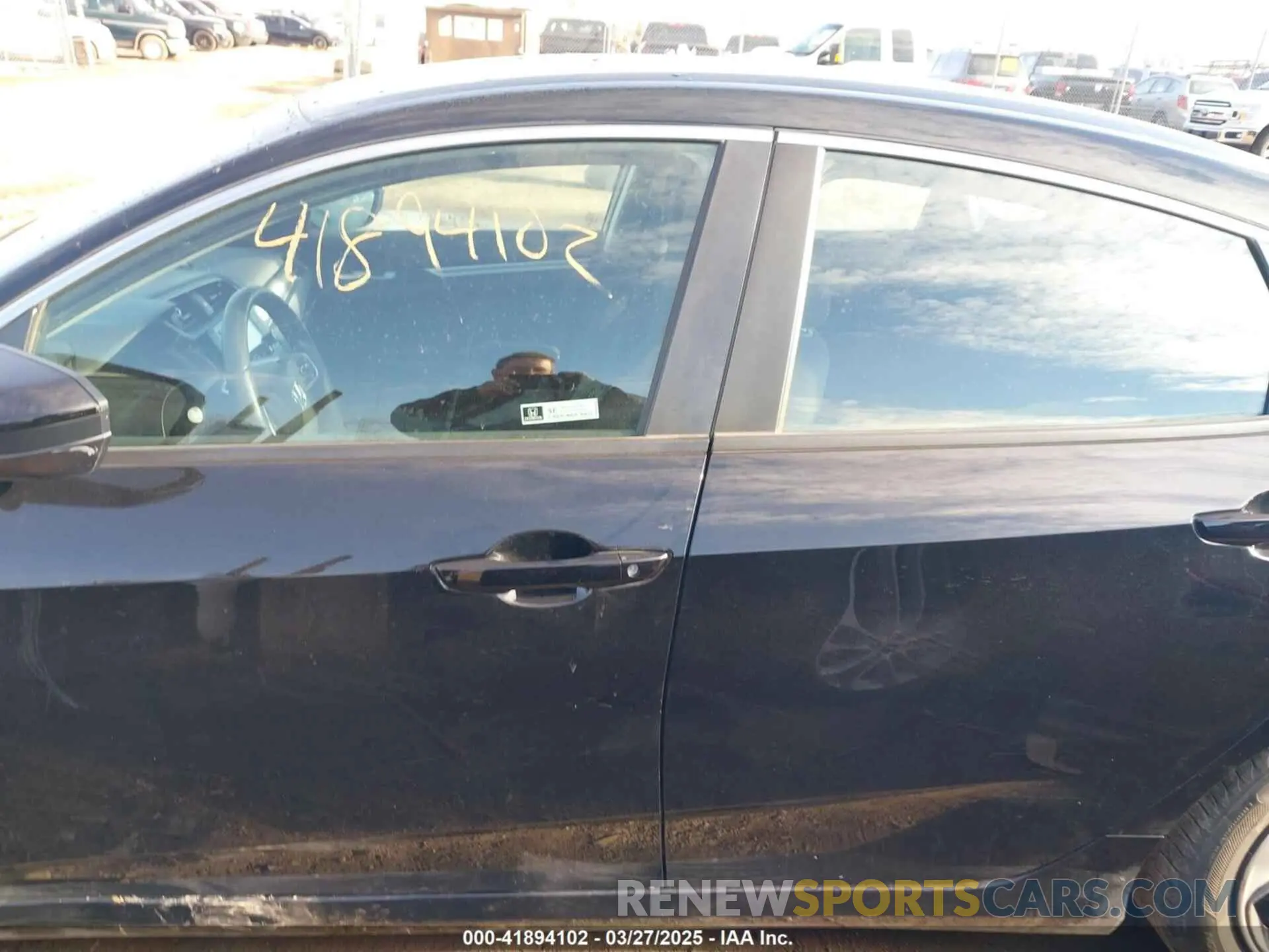 14 fotografías del automóvil dañado 19XFC2F68LE029699 HONDA CIVIC 2020