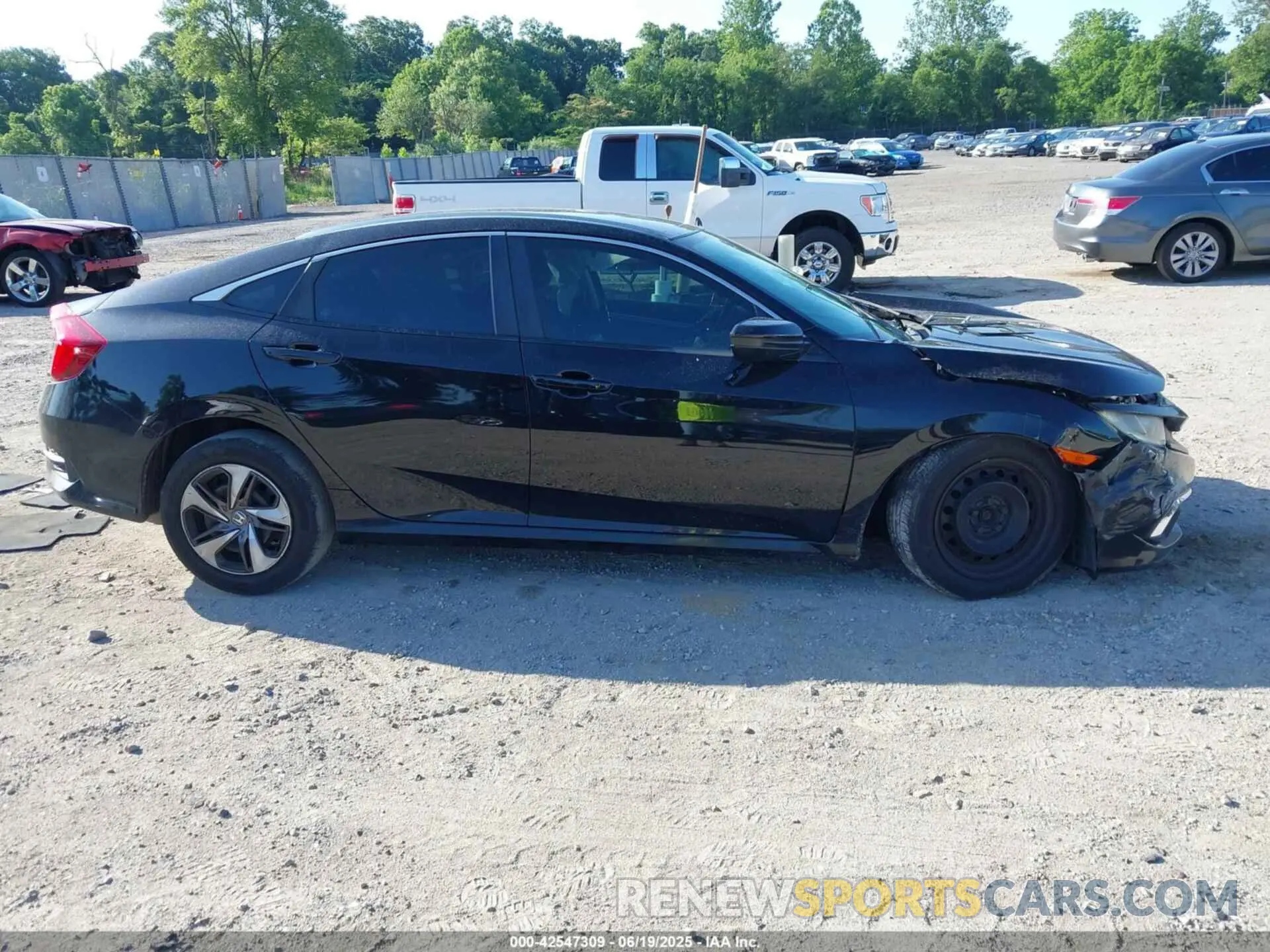 13 fotografías del automóvil dañado 19XFC2F69LE004472 HONDA CIVIC 2020