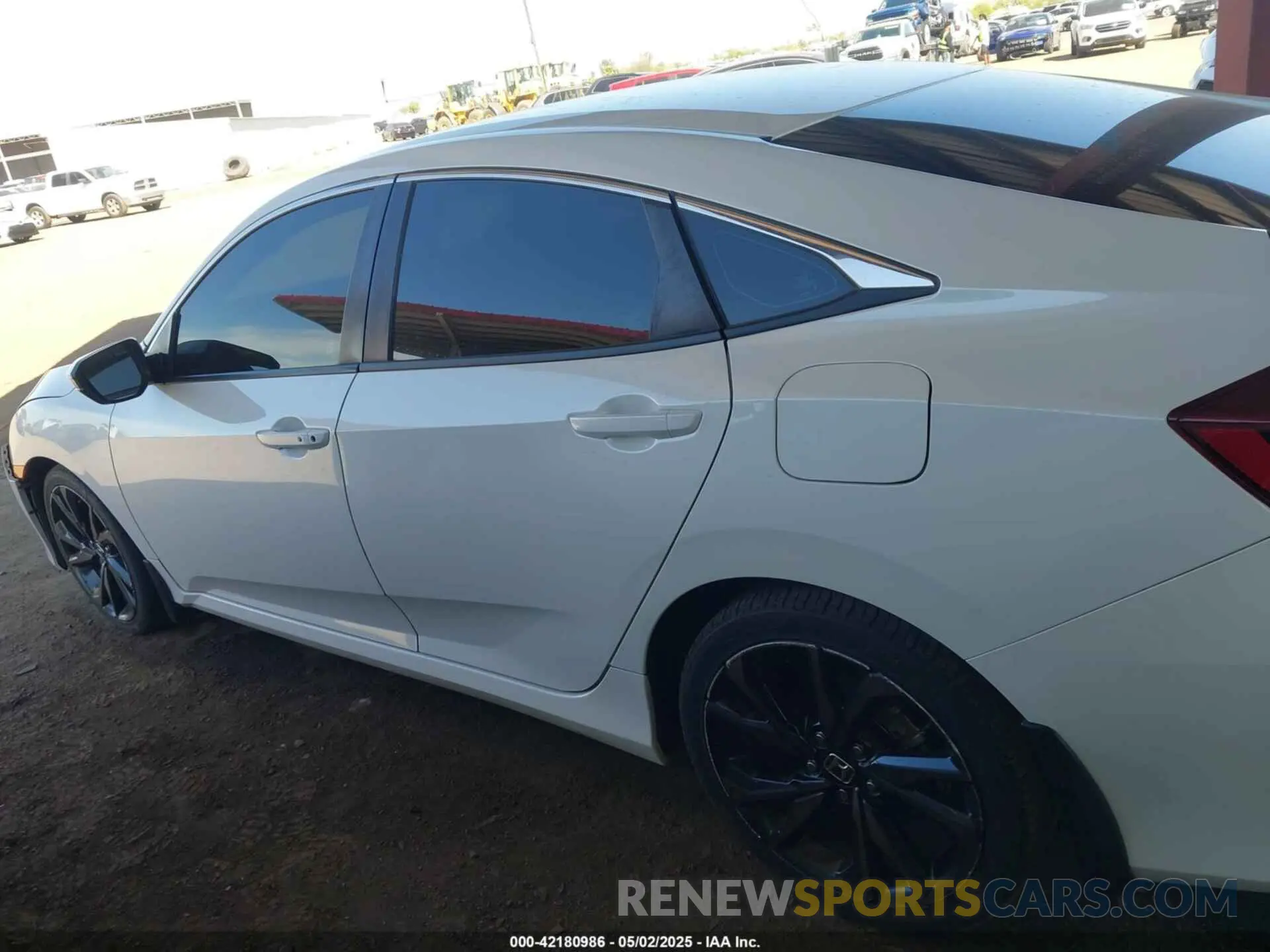 14 fotografías del automóvil dañado 19XFC2F81LE016309 HONDA CIVIC 2020