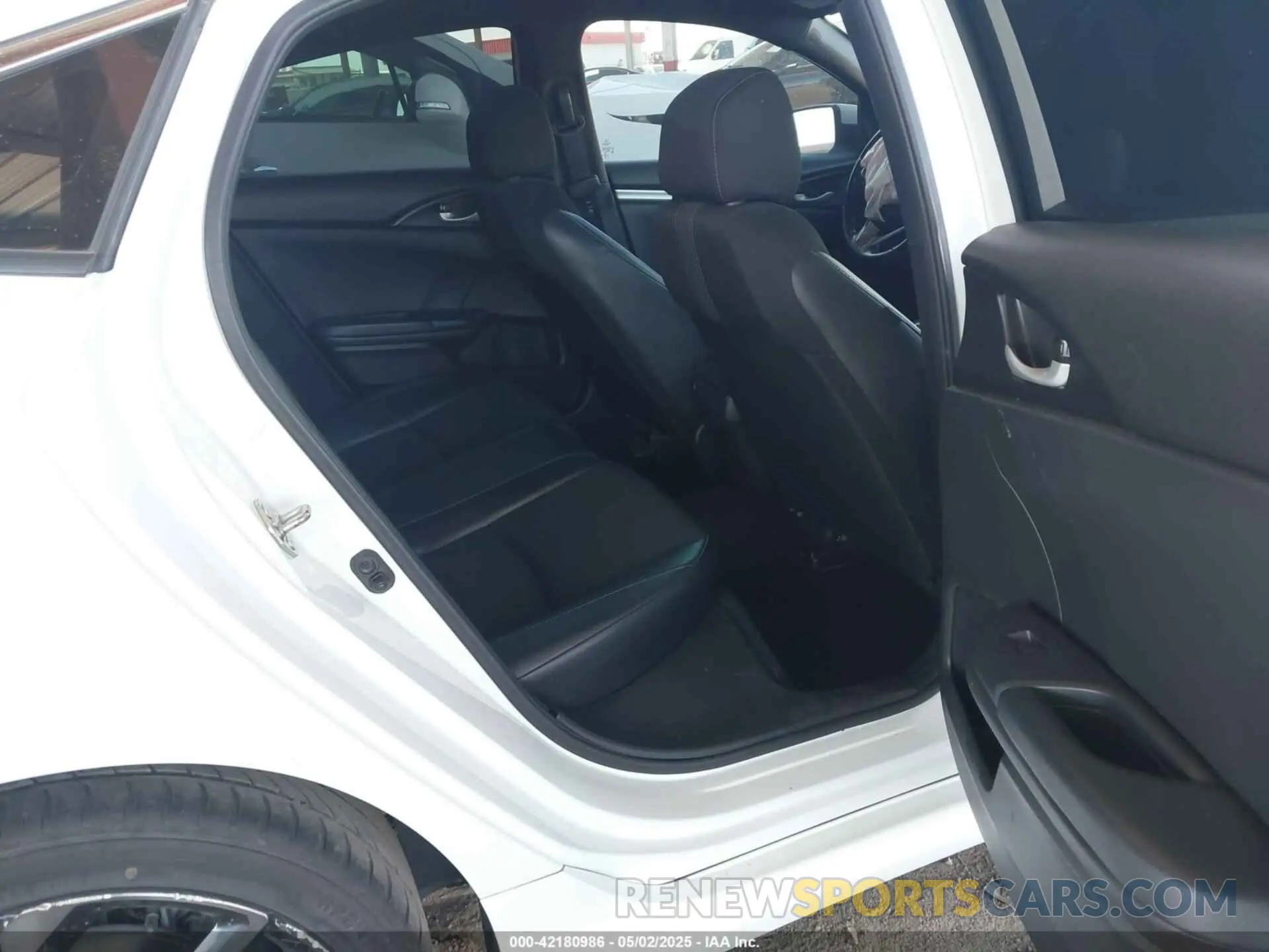 8 fotografías del automóvil dañado 19XFC2F81LE016309 HONDA CIVIC 2020