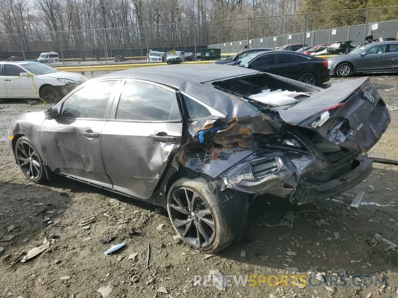 2 fotografías del automóvil dañado 19XFC2F82LE015542 HONDA CIVIC 2020