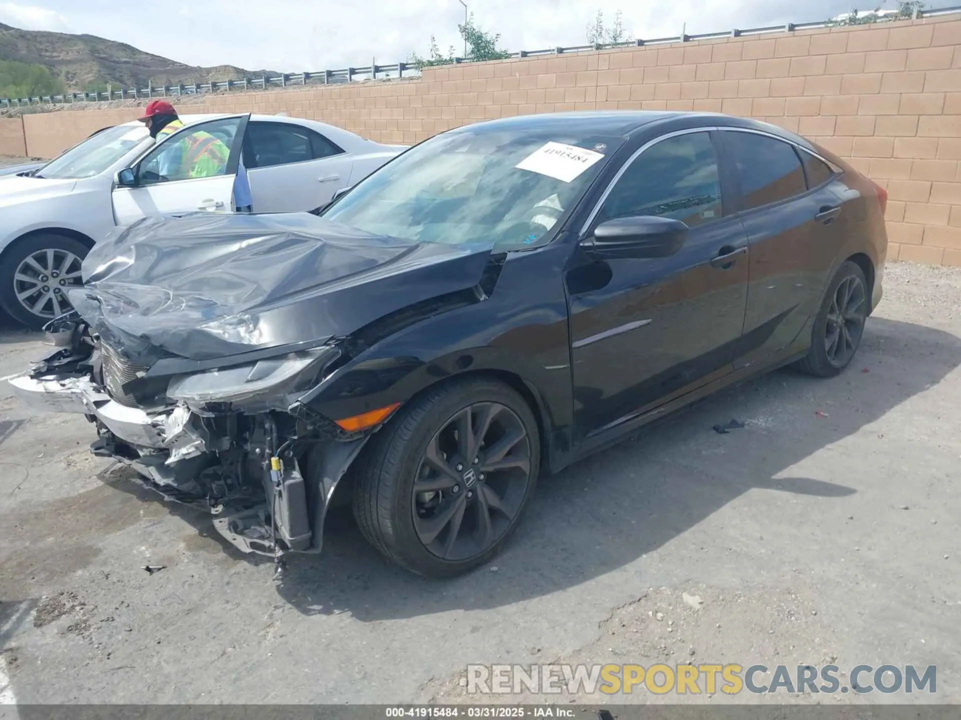 2 fotografías del automóvil dañado 19XFC2F82LE212906 HONDA CIVIC 2020