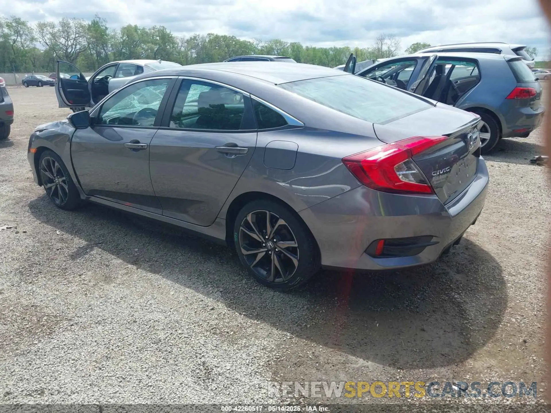 3 fotografías del automóvil dañado 19XFC2F84LE024887 HONDA CIVIC 2020
