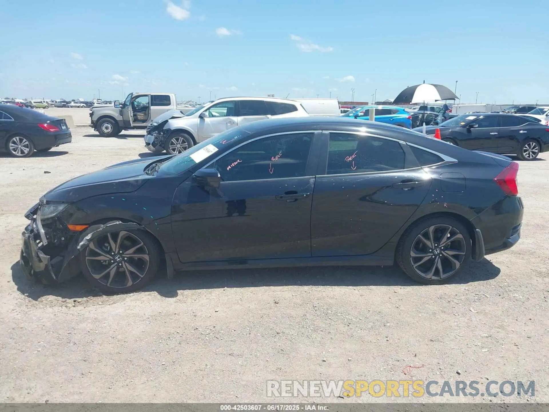 14 fotografías del automóvil dañado 19XFC2F85LE015860 HONDA CIVIC 2020