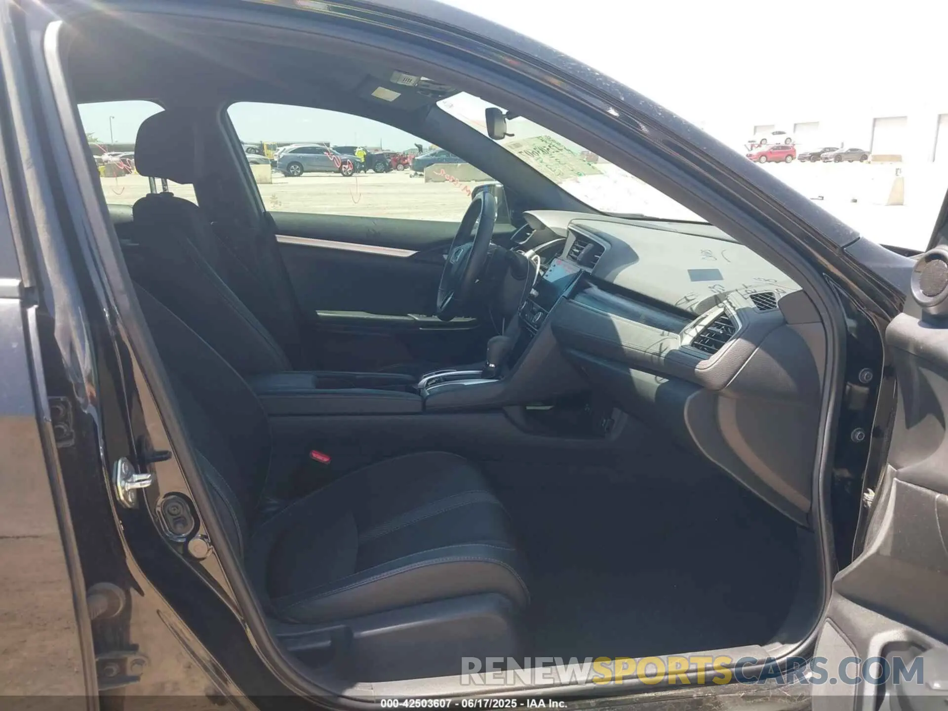 5 fotografías del automóvil dañado 19XFC2F85LE015860 HONDA CIVIC 2020