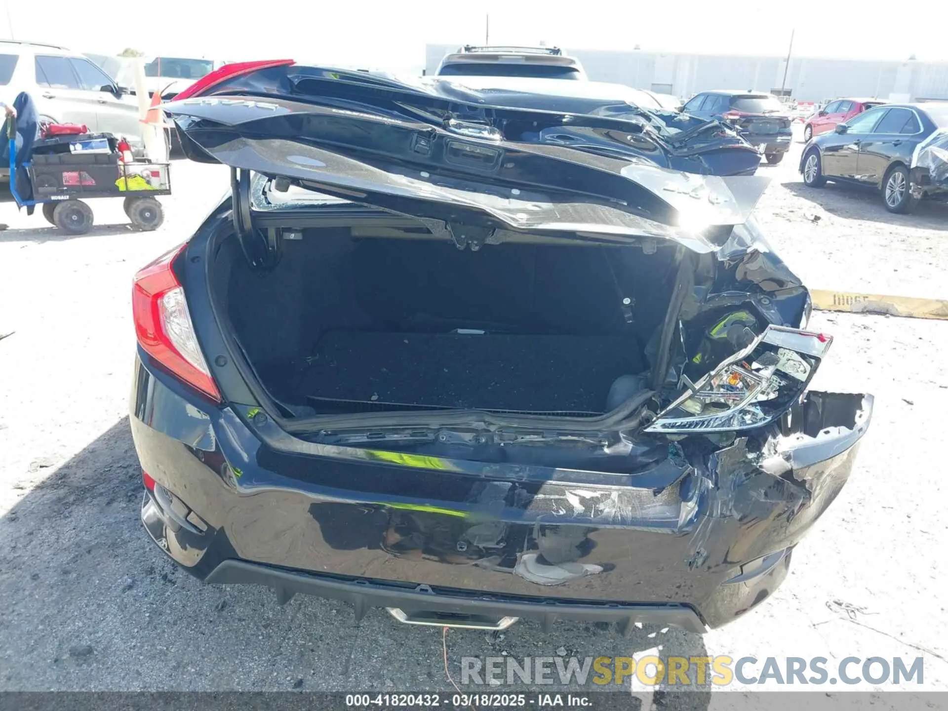 18 fotografías del automóvil dañado 19XFC2F85LE020492 HONDA CIVIC 2020