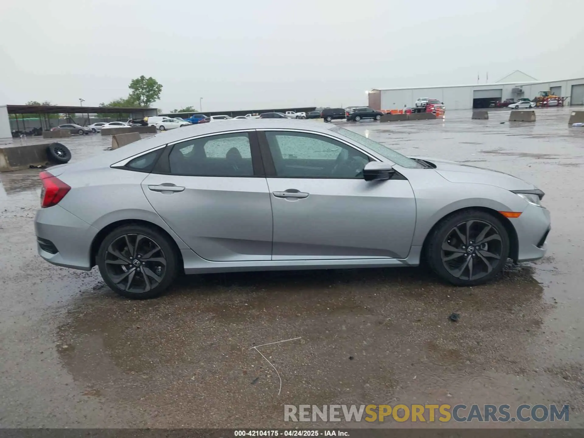 13 fotografías del automóvil dañado 19XFC2F89LE209405 HONDA CIVIC 2020