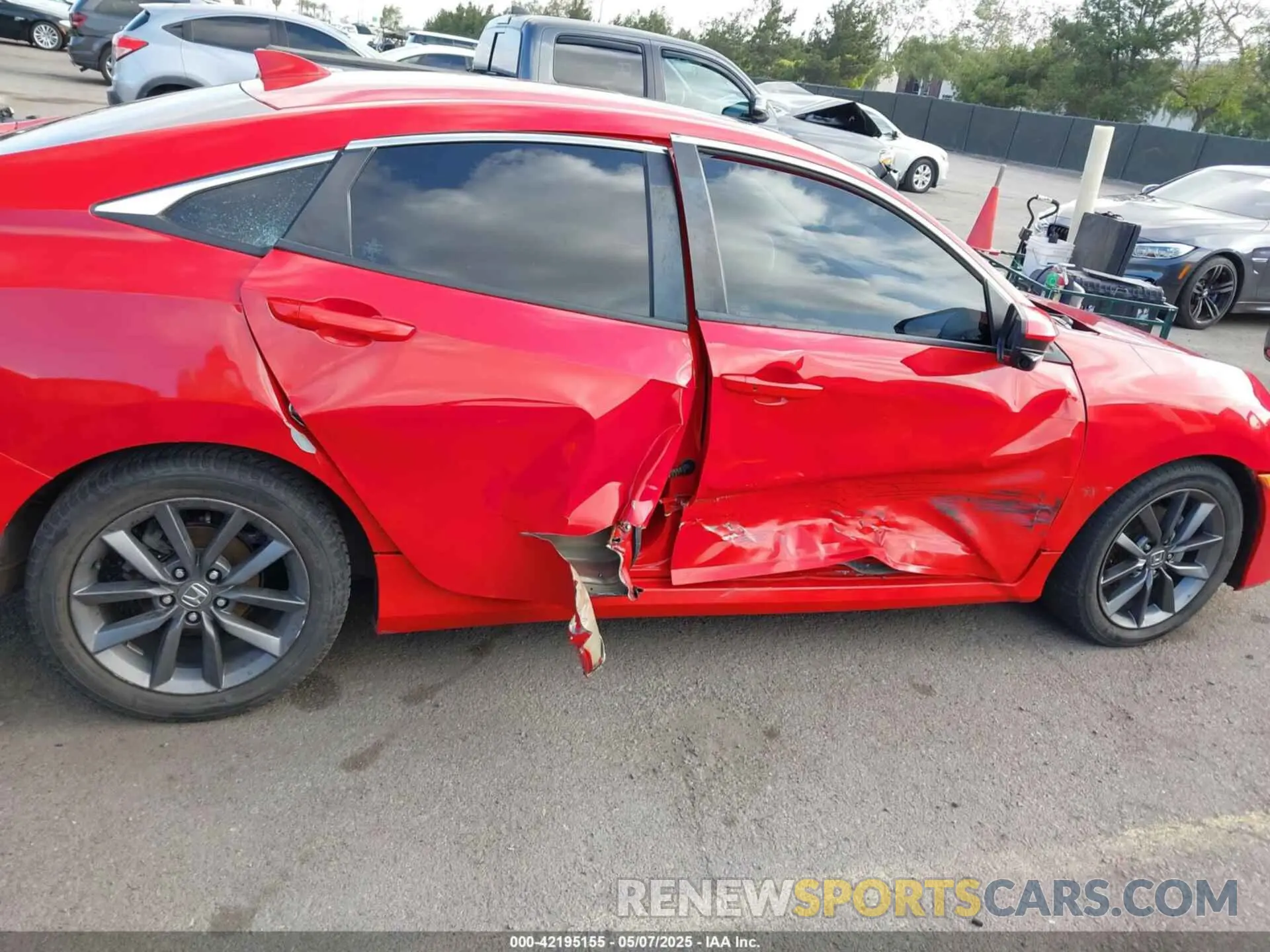 18 fotografías del automóvil dañado 2HGFC1F31LH682168 HONDA CIVIC 2020