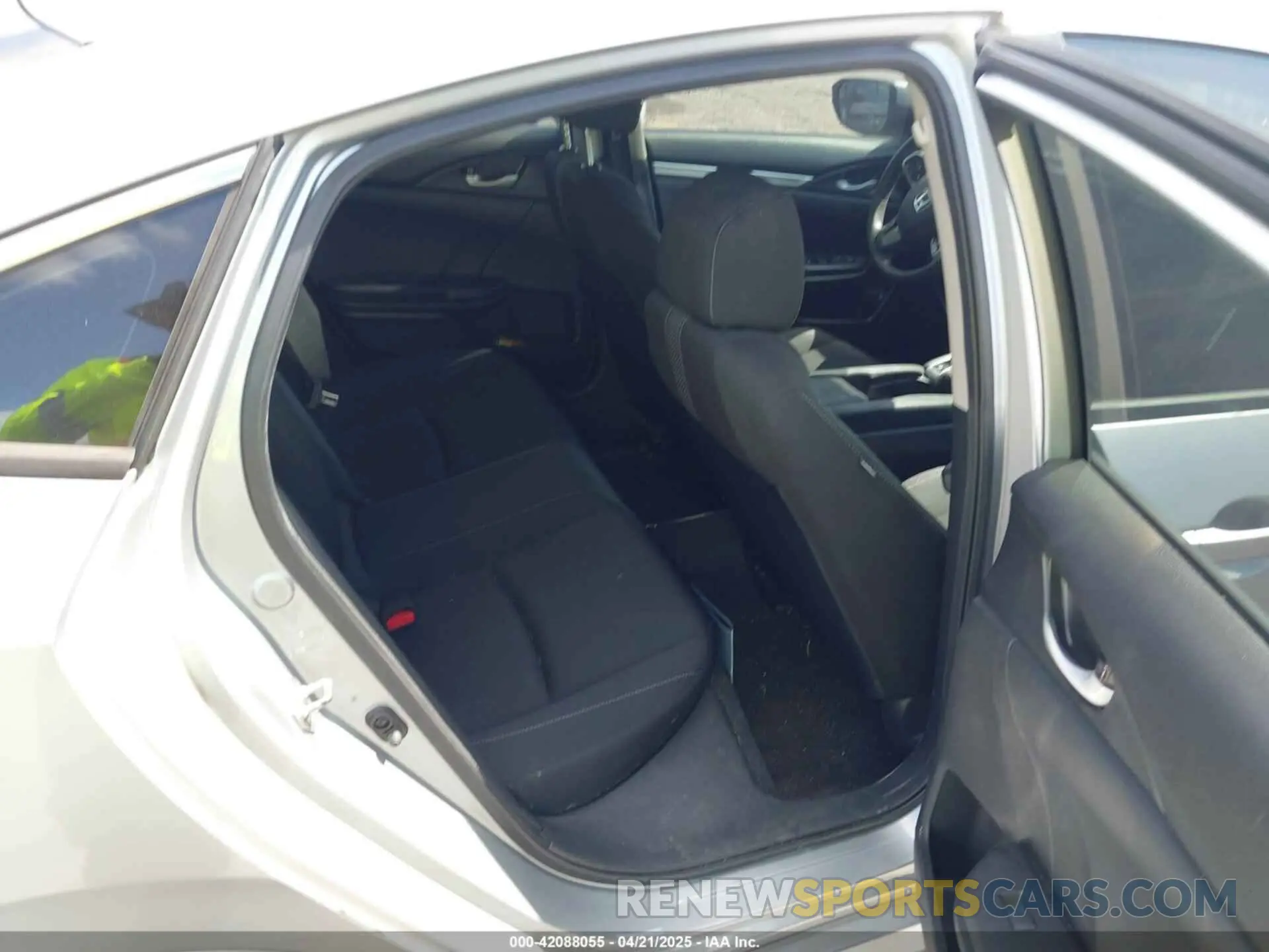 8 fotografías del automóvil dañado 2HGFC2F60LH565181 HONDA CIVIC 2020