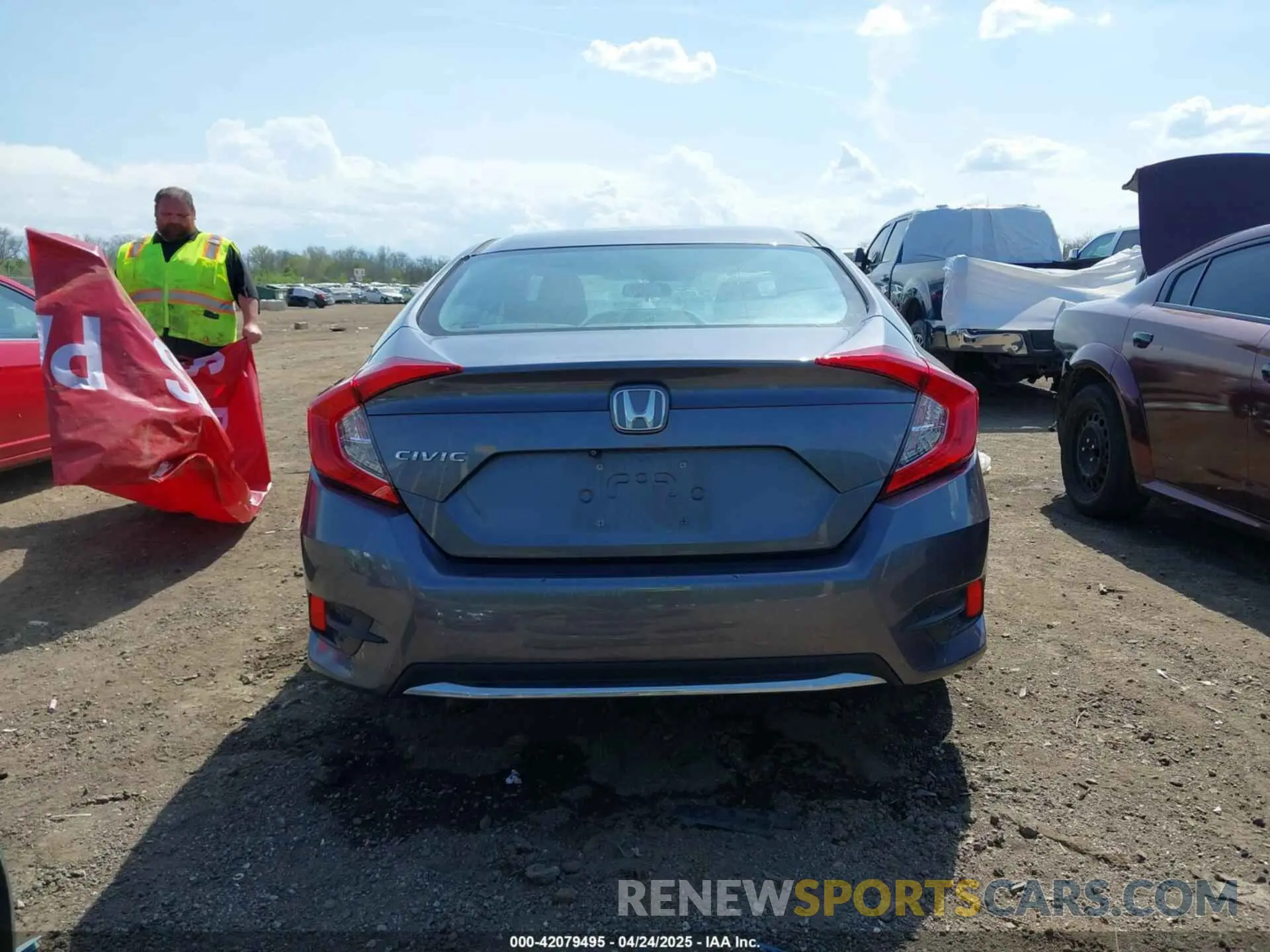 17 fotografías del automóvil dañado 2HGFC2F63LH538959 HONDA CIVIC 2020