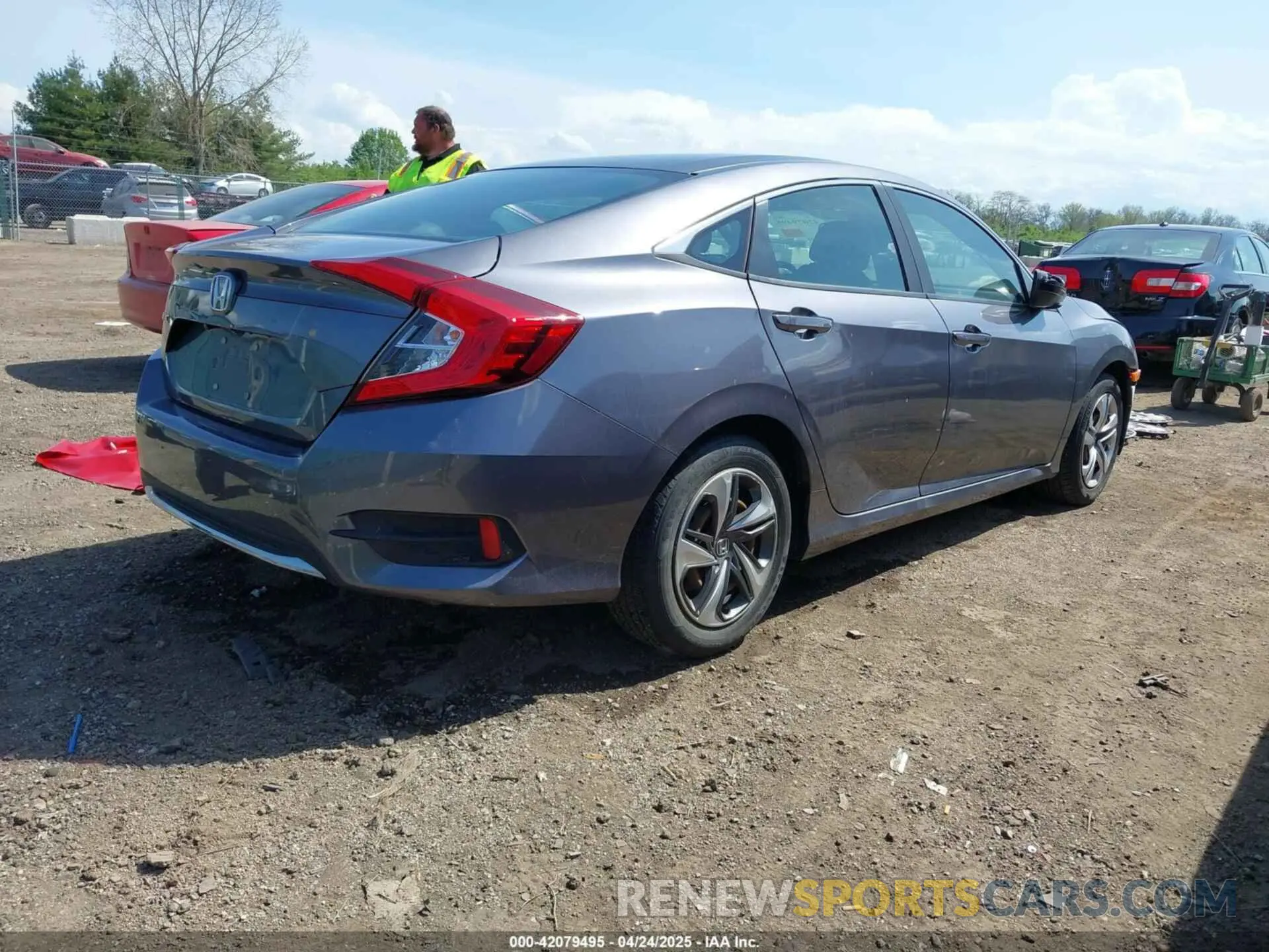 4 fotografías del automóvil dañado 2HGFC2F63LH538959 HONDA CIVIC 2020