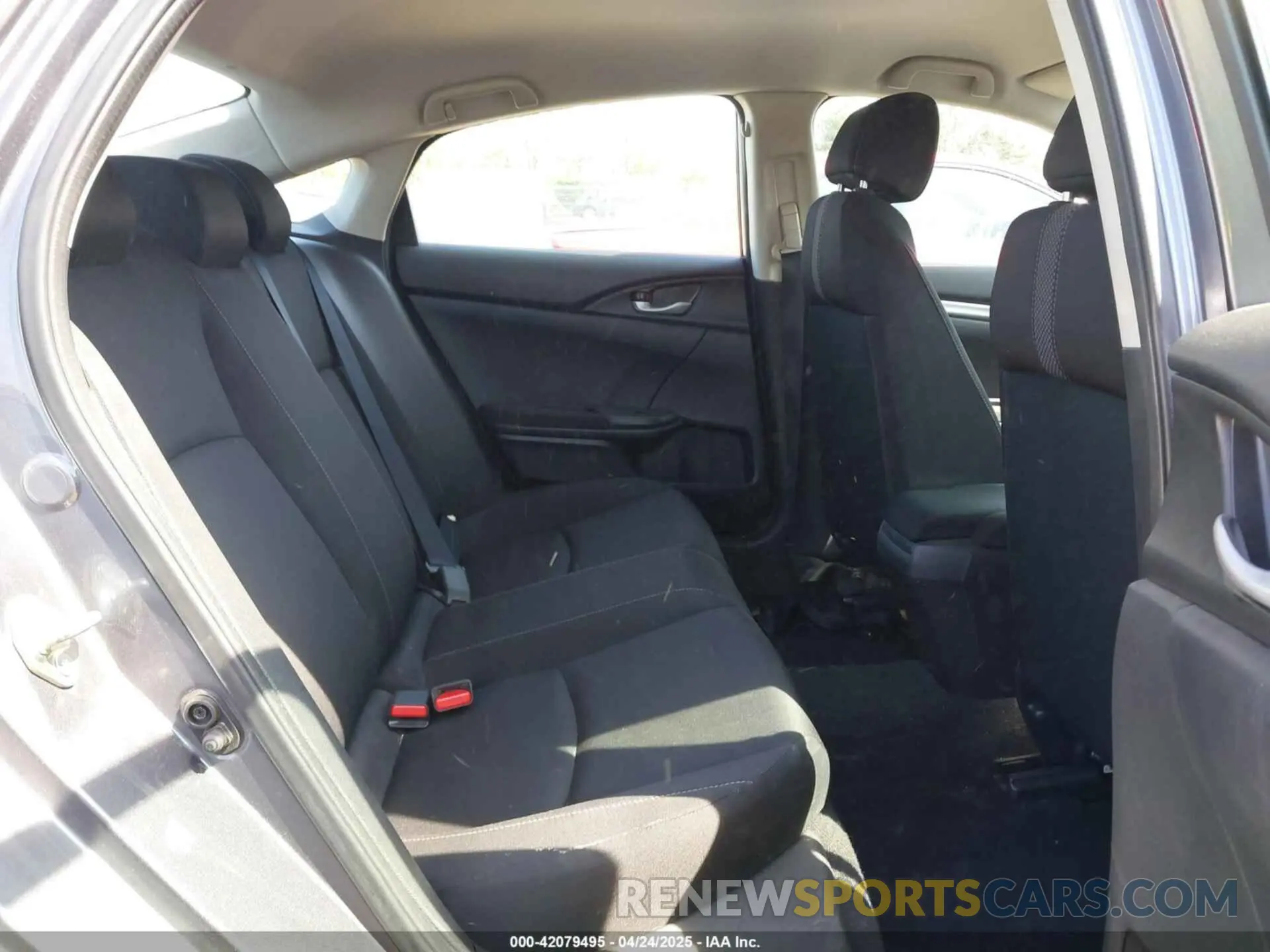 8 fotografías del automóvil dañado 2HGFC2F63LH538959 HONDA CIVIC 2020