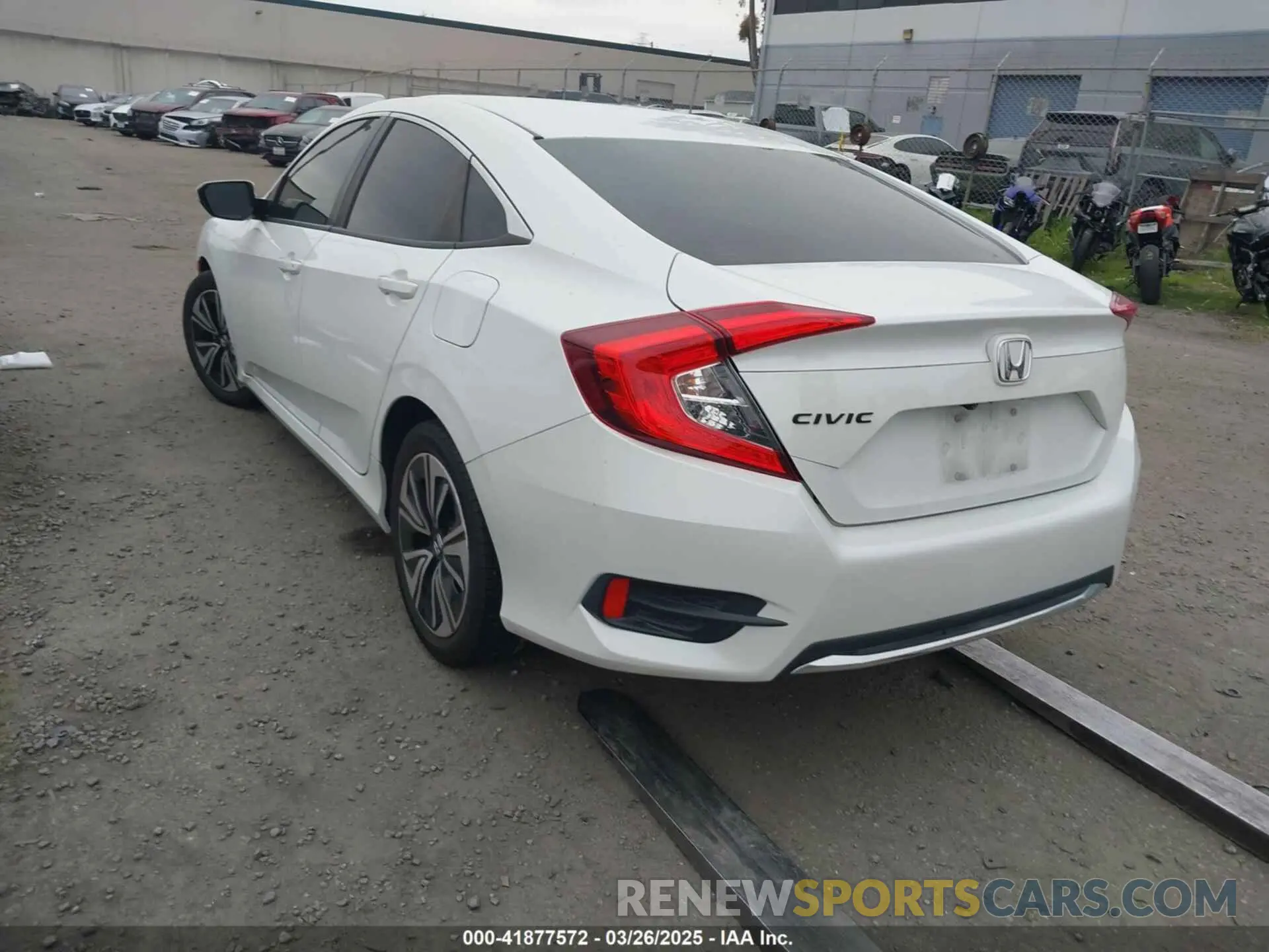 3 fotografías del automóvil dañado 2HGFC2F64LH593100 HONDA CIVIC 2020