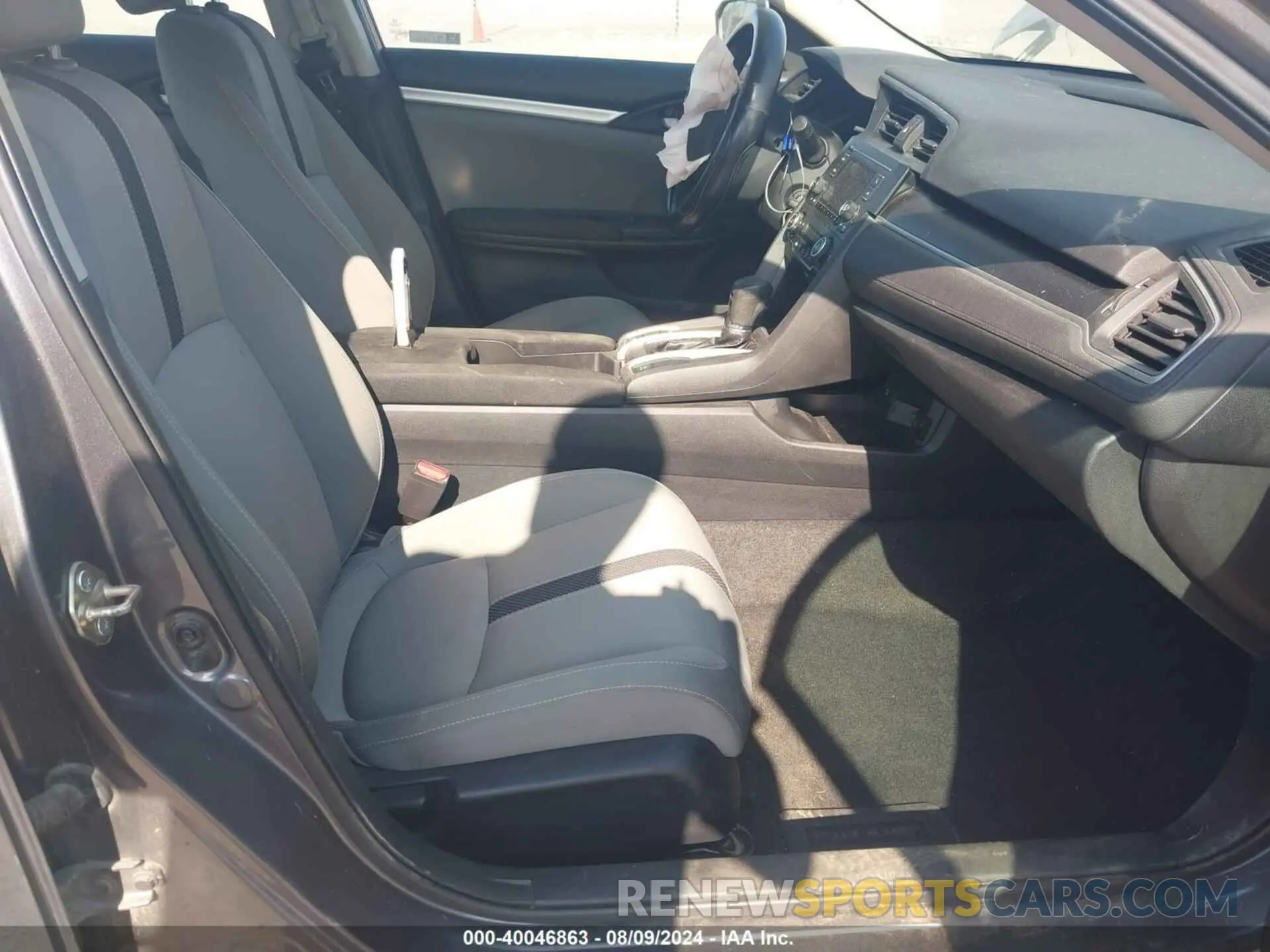 5 fotografías del automóvil dañado 2HGFC2F65LH505932 HONDA CIVIC 2020