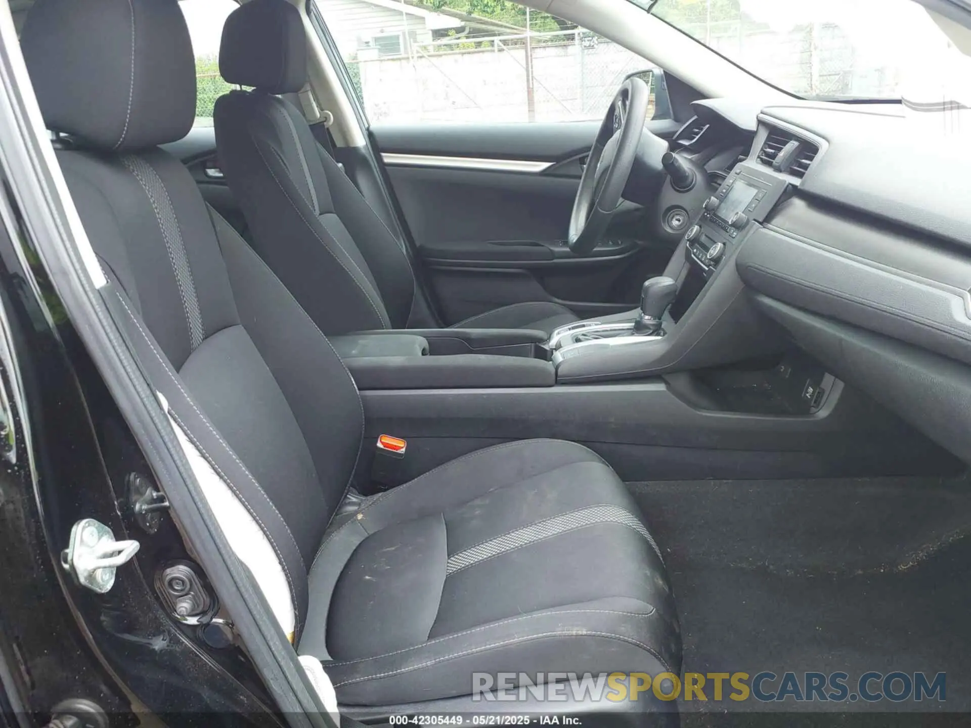5 fotografías del automóvil dañado 2HGFC2F65LH551129 HONDA CIVIC 2020