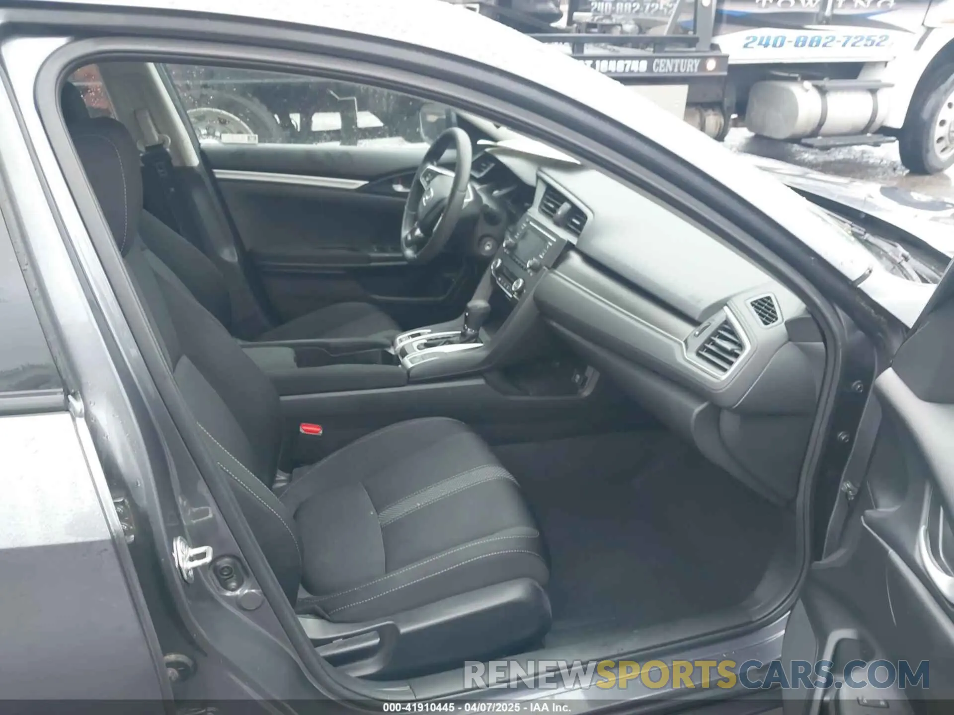 5 fotografías del automóvil dañado 2HGFC2F65LH562969 HONDA CIVIC 2020