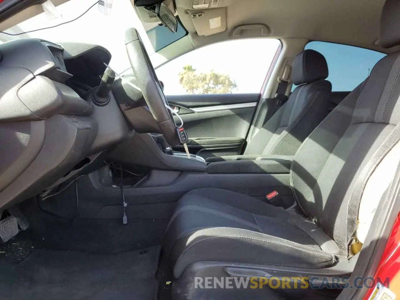 7 fotografías del automóvil dañado 2HGFC2F66LH506586 HONDA CIVIC 2020
