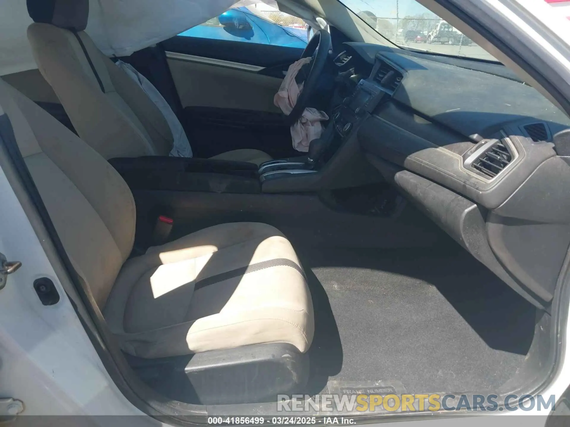 5 fotografías del automóvil dañado 2HGFC2F66LH568747 HONDA CIVIC 2020