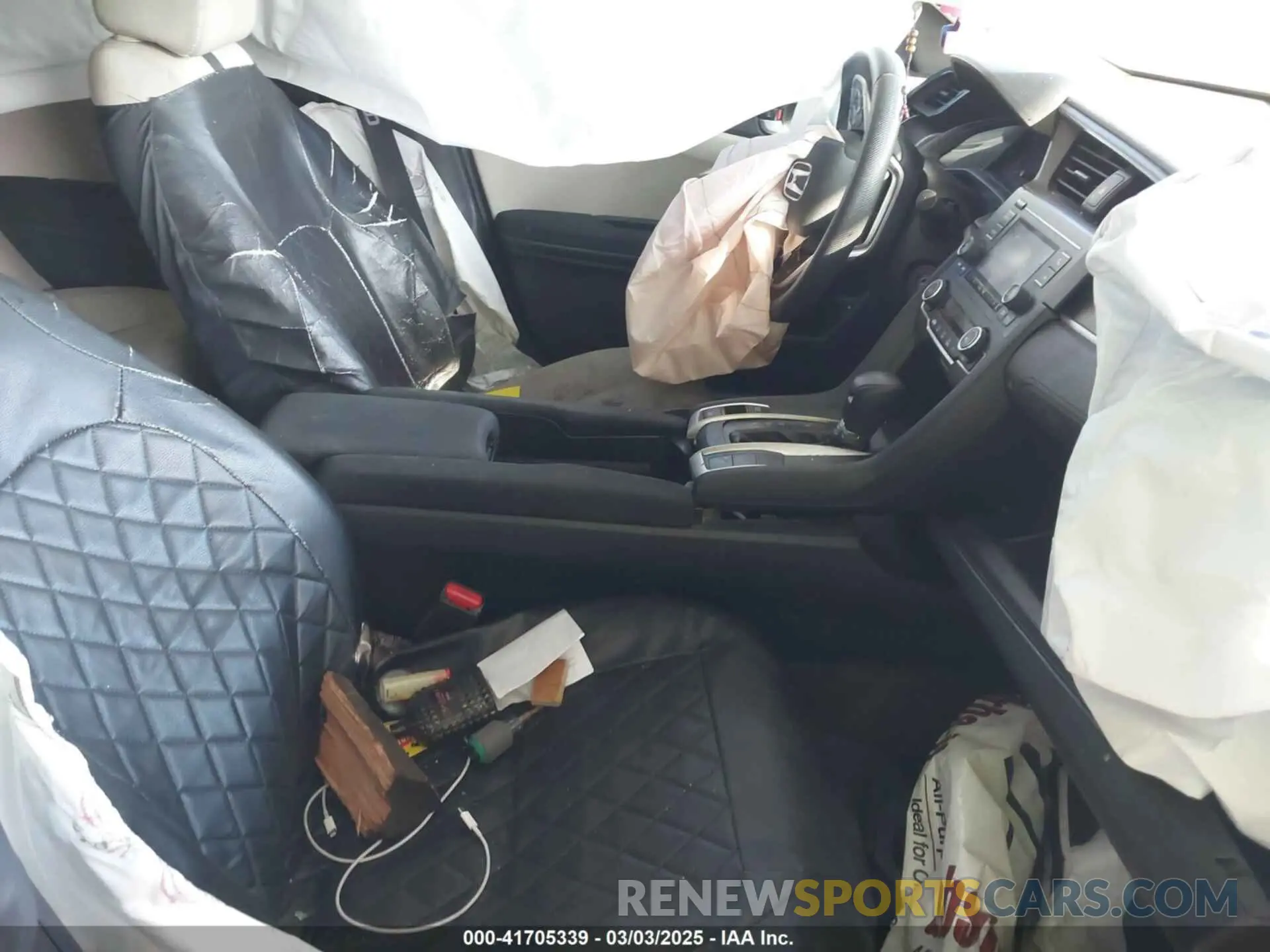 5 fotografías del automóvil dañado 2HGFC2F67LH568319 HONDA CIVIC 2020