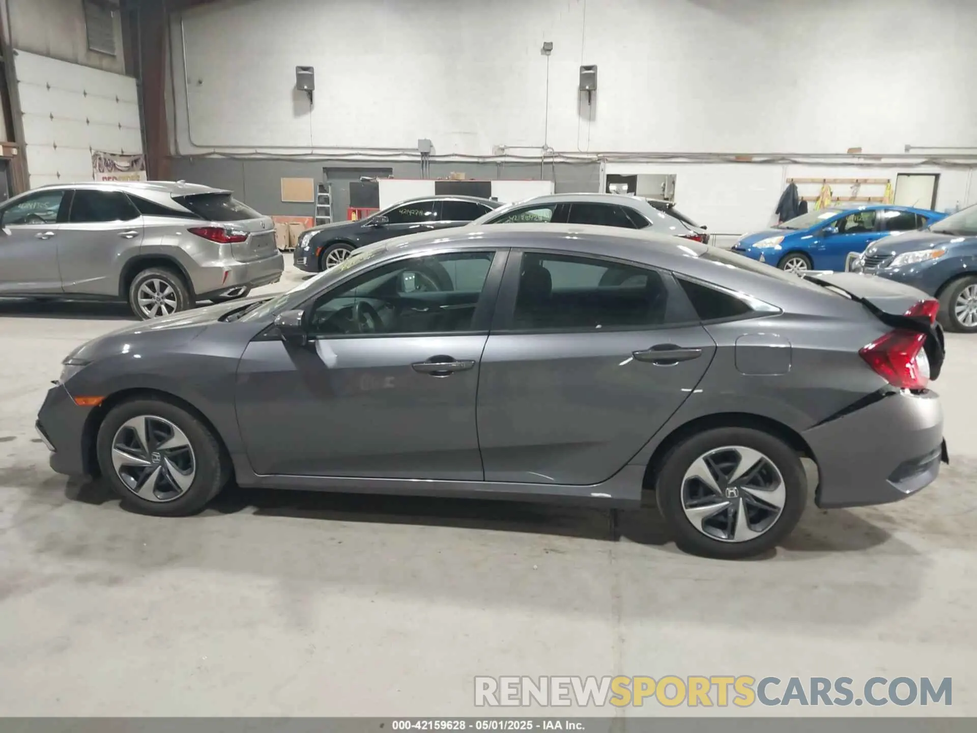 14 fotografías del automóvil dañado 2HGFC2F68LH512583 HONDA CIVIC 2020