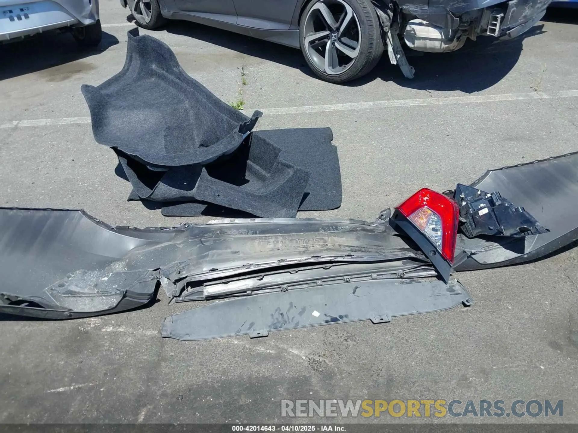 12 fotografías del automóvil dañado 2HGFC2F68LH529688 HONDA CIVIC 2020