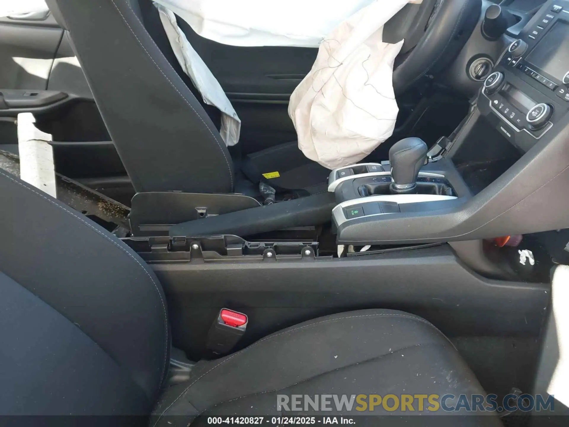 5 fotografías del automóvil dañado 2HGFC2F69LH523723 HONDA CIVIC 2020