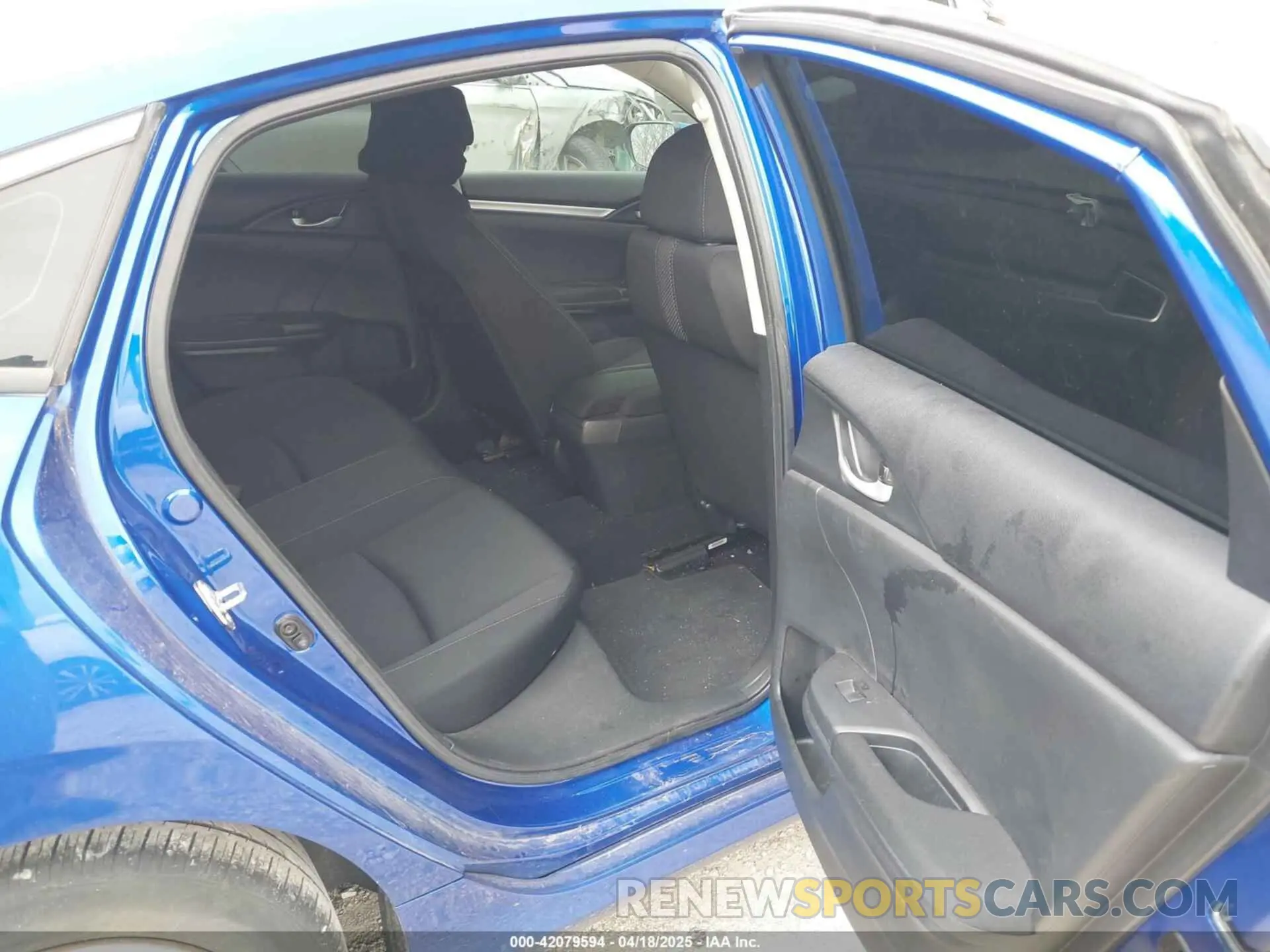 8 fotografías del automóvil dañado 2HGFC2F69LH550744 HONDA CIVIC 2020