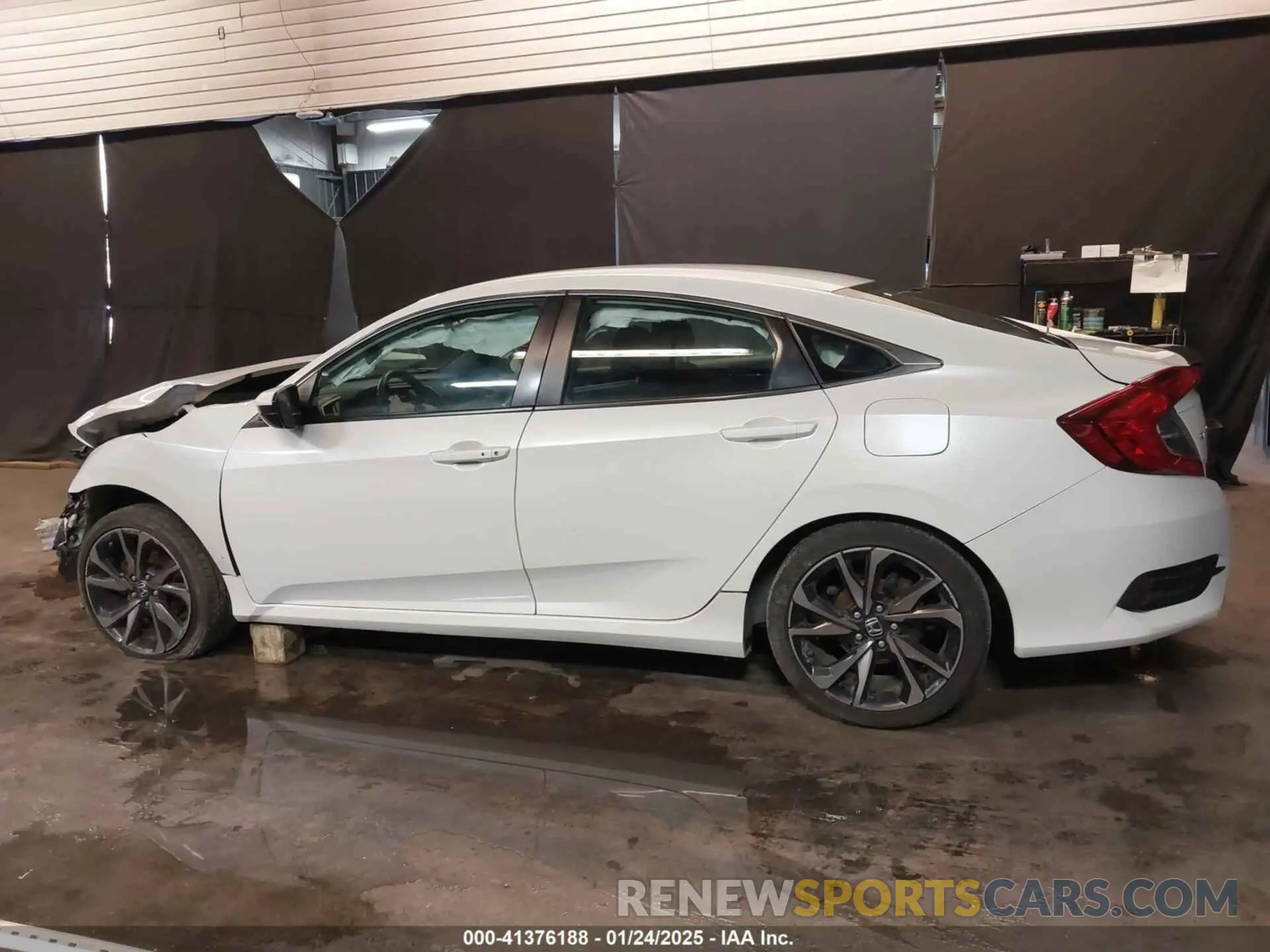 15 fotografías del automóvil dañado 2HGFC2F81LH522325 HONDA CIVIC 2020