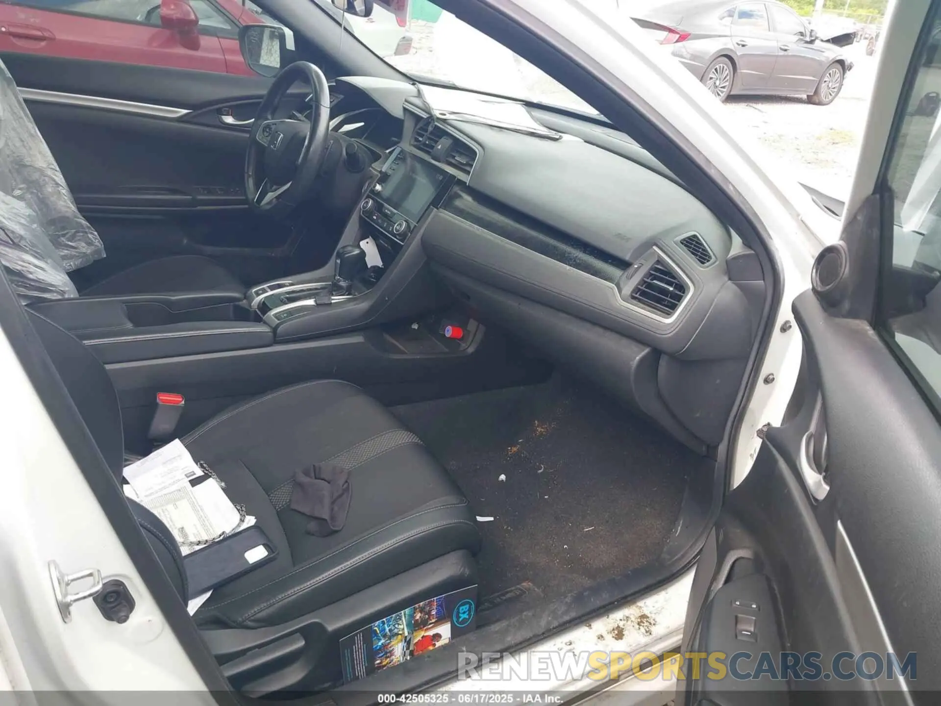 5 fotografías del automóvil dañado 2HGFC2F82LH581027 HONDA CIVIC 2020