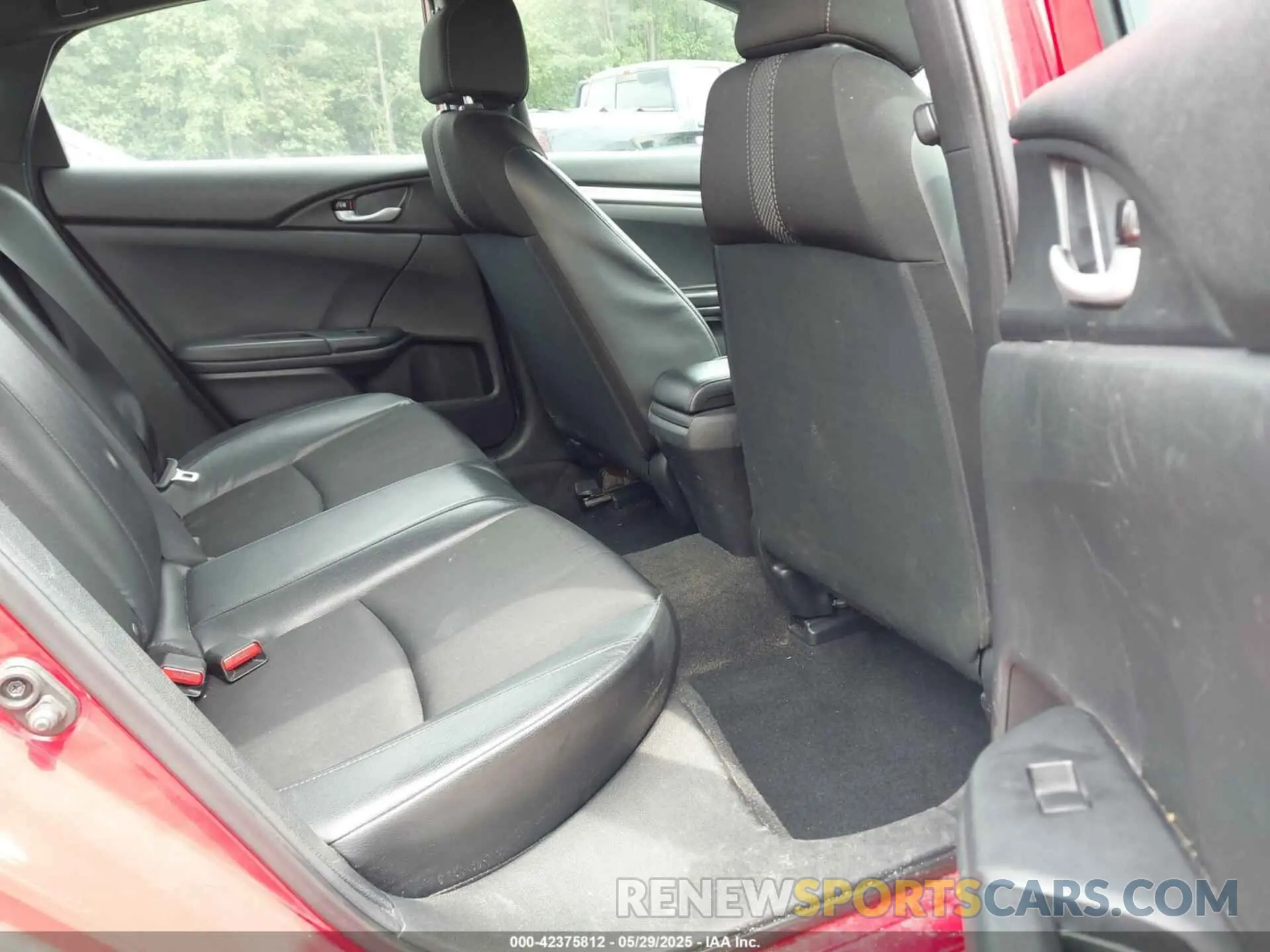 8 fotografías del automóvil dañado 2HGFC2F83LH509396 HONDA CIVIC 2020