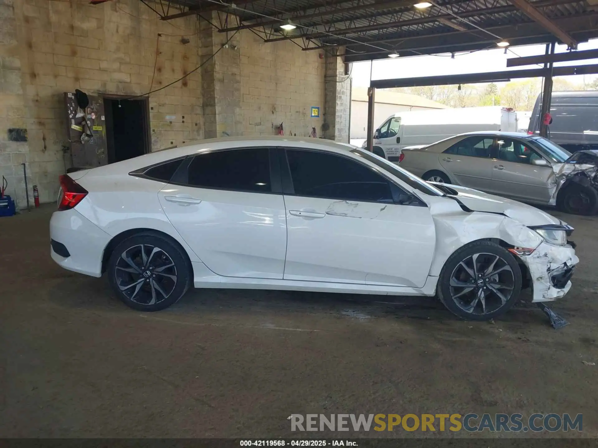 13 fotografías del automóvil dañado 2HGFC2F83LH522732 HONDA CIVIC 2020
