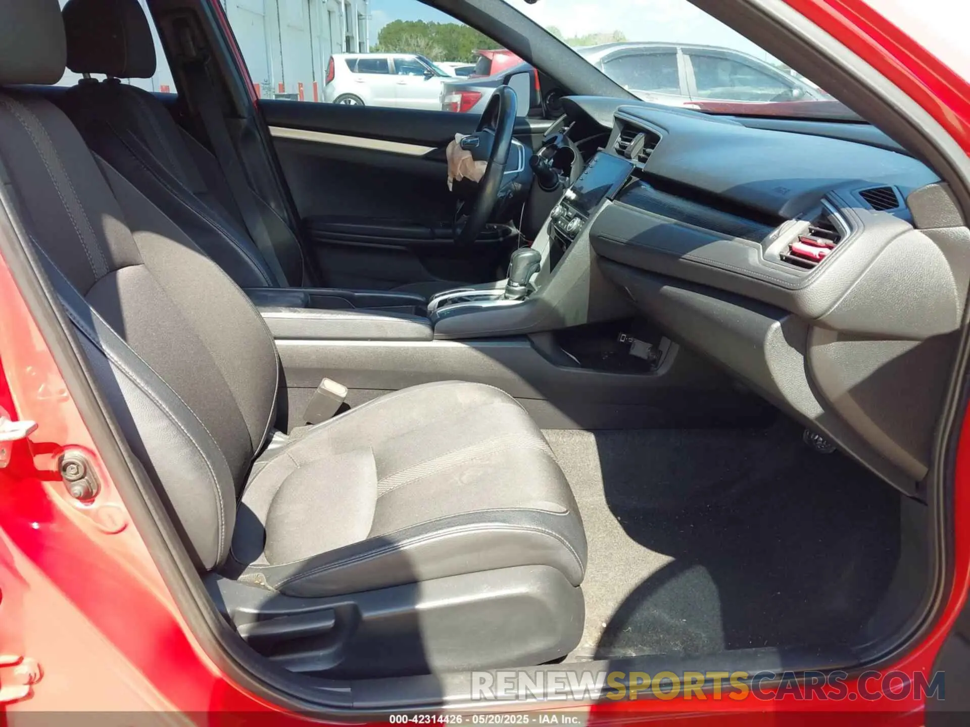 5 fotografías del automóvil dañado 2HGFC2F83LH545556 HONDA CIVIC 2020