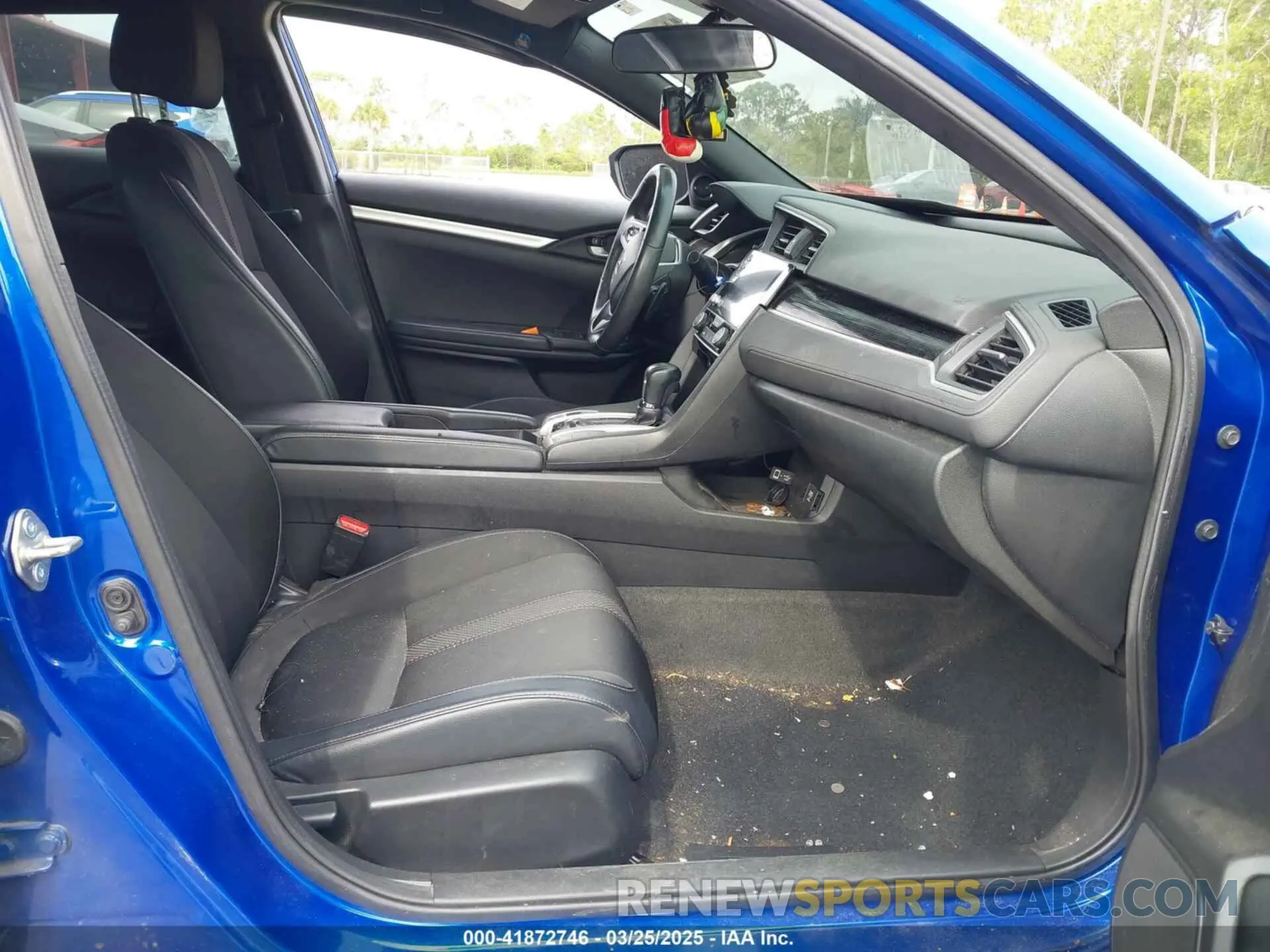 5 fotografías del automóvil dañado 2HGFC2F83LH584521 HONDA CIVIC 2020