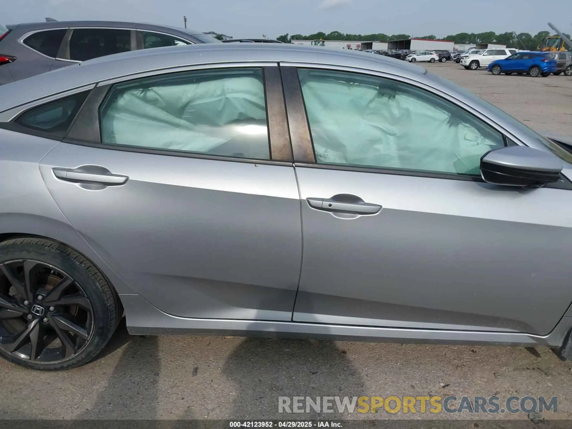 13 fotografías del automóvil dañado 2HGFC2F85LH565288 HONDA CIVIC 2020