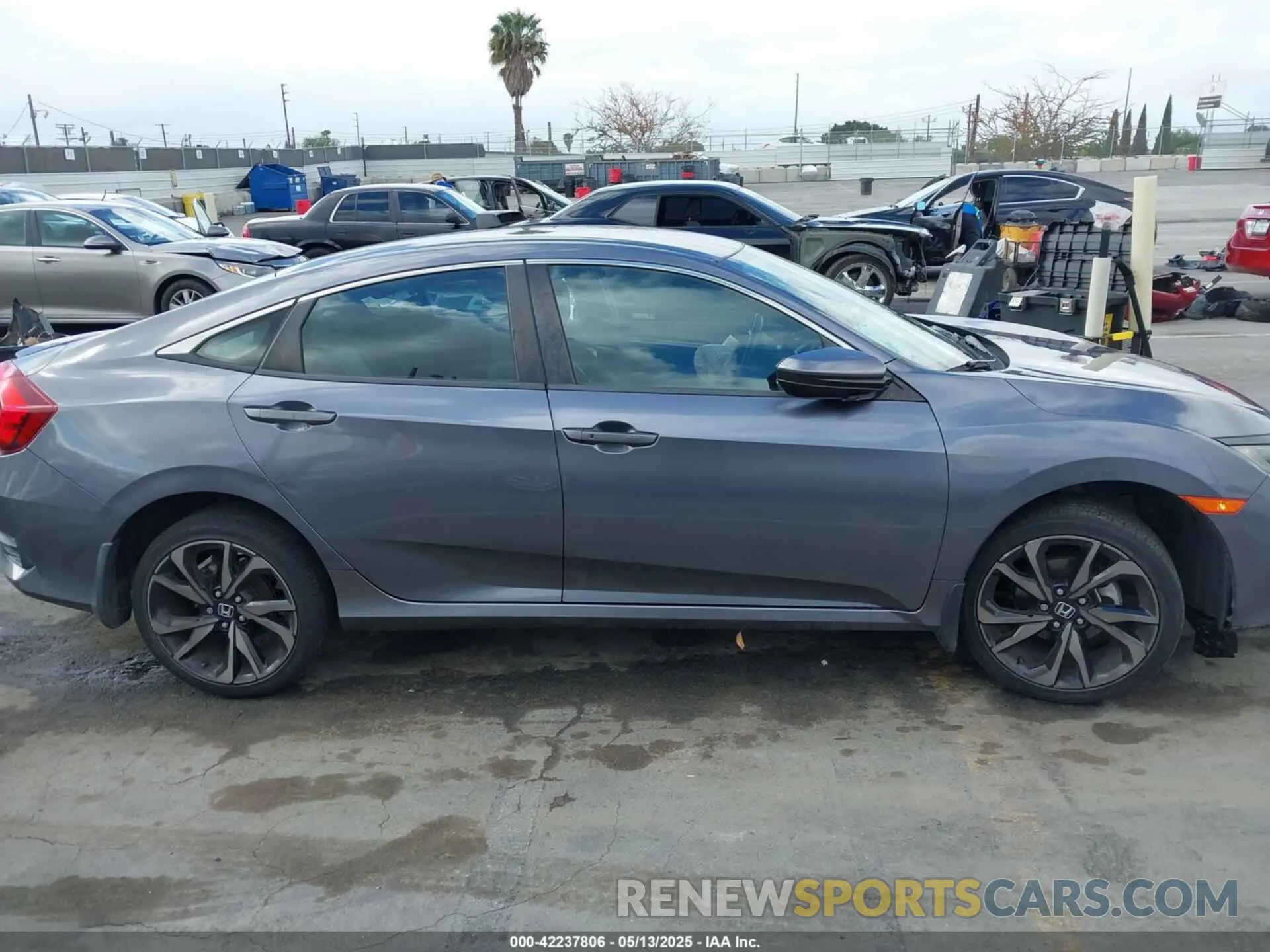 13 fotografías del automóvil dañado 2HGFC2F88LH545116 HONDA CIVIC 2020