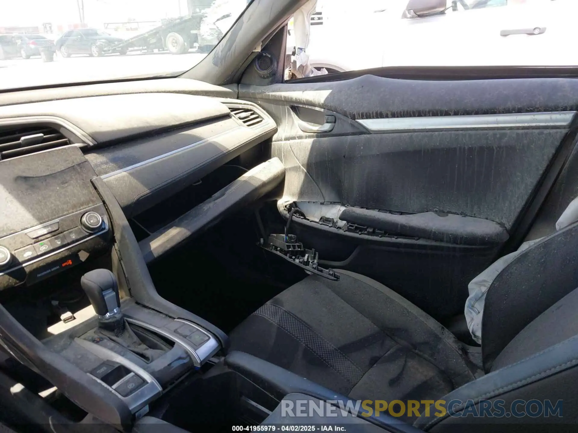 5 fotografías del automóvil dañado 2HGFC2F88LH558707 HONDA CIVIC 2020