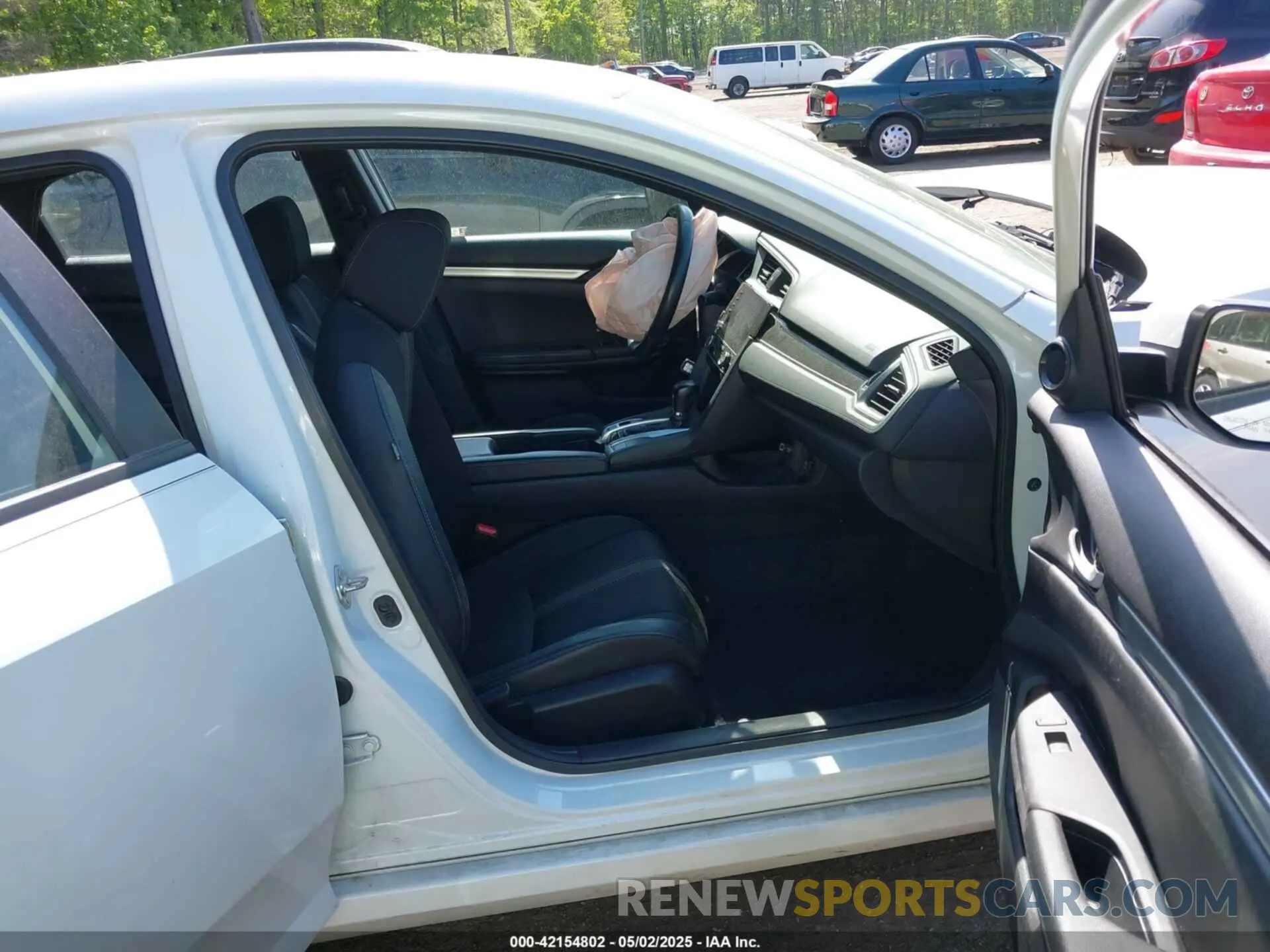 5 fotografías del automóvil dañado 2HGFC2F88LH579525 HONDA CIVIC 2020