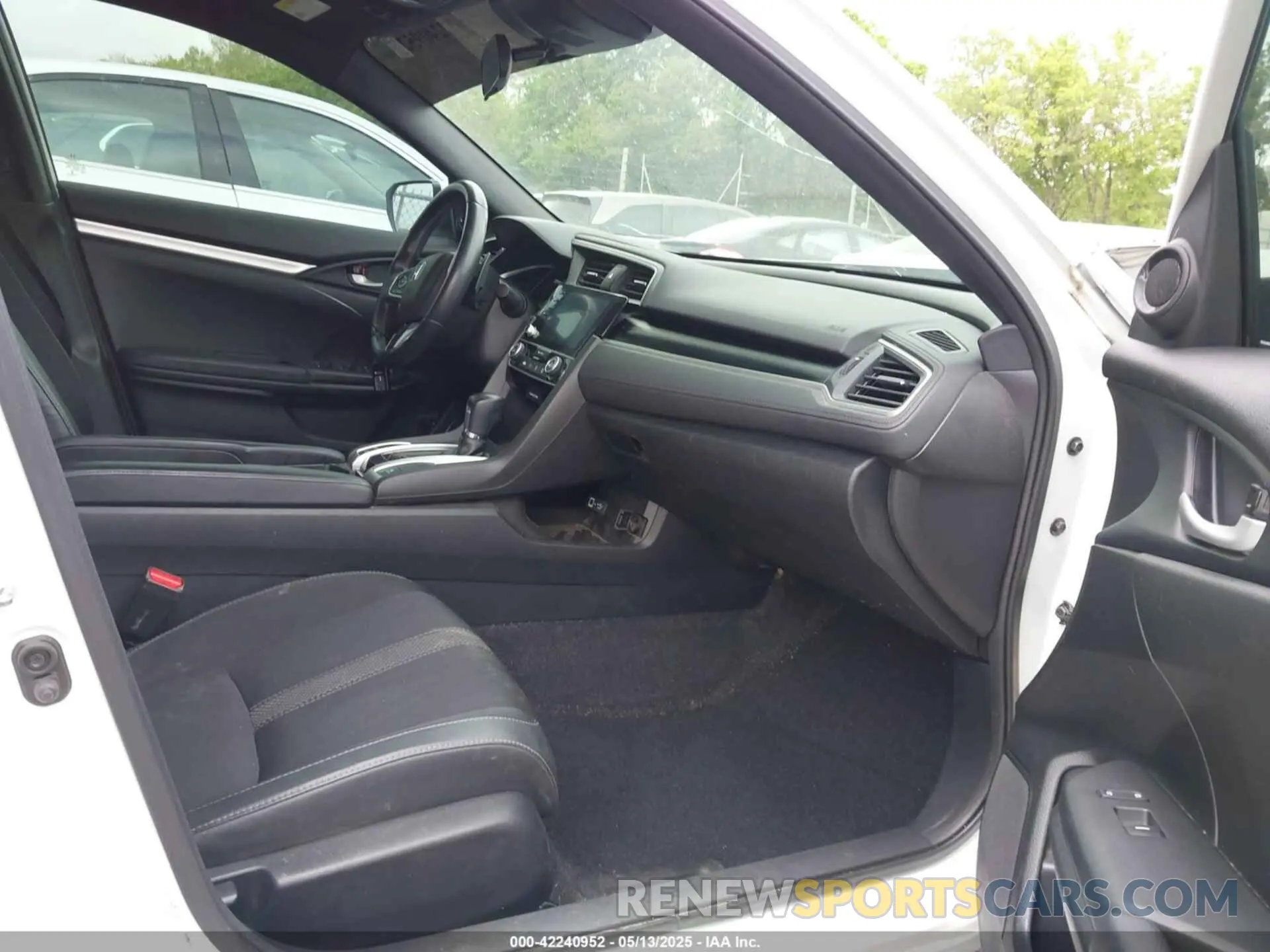 5 fotografías del automóvil dañado 2HGFC2F89LH504574 HONDA CIVIC 2020