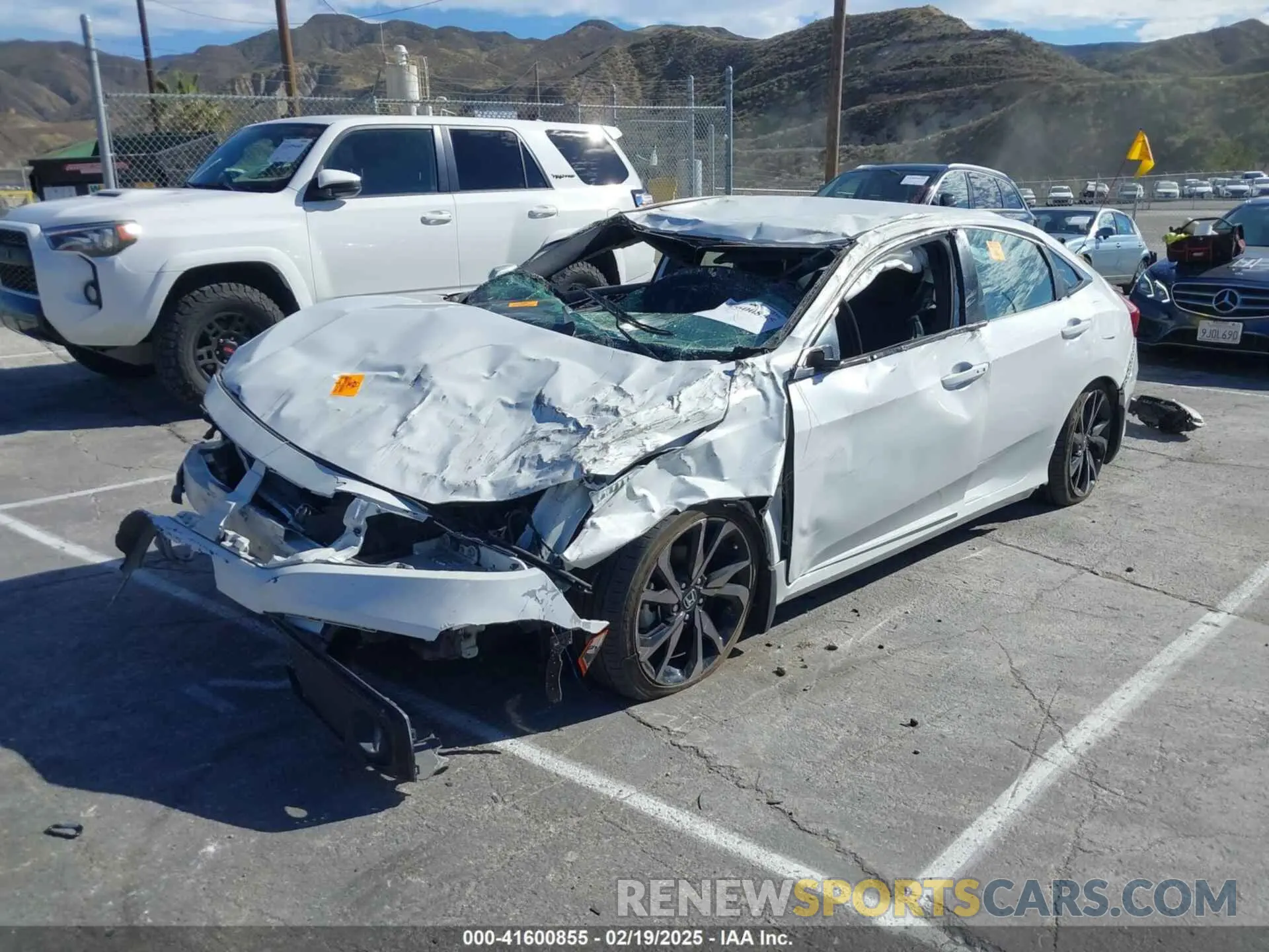 2 fotografías del automóvil dañado 2HGFC2F8XLH524641 HONDA CIVIC 2020