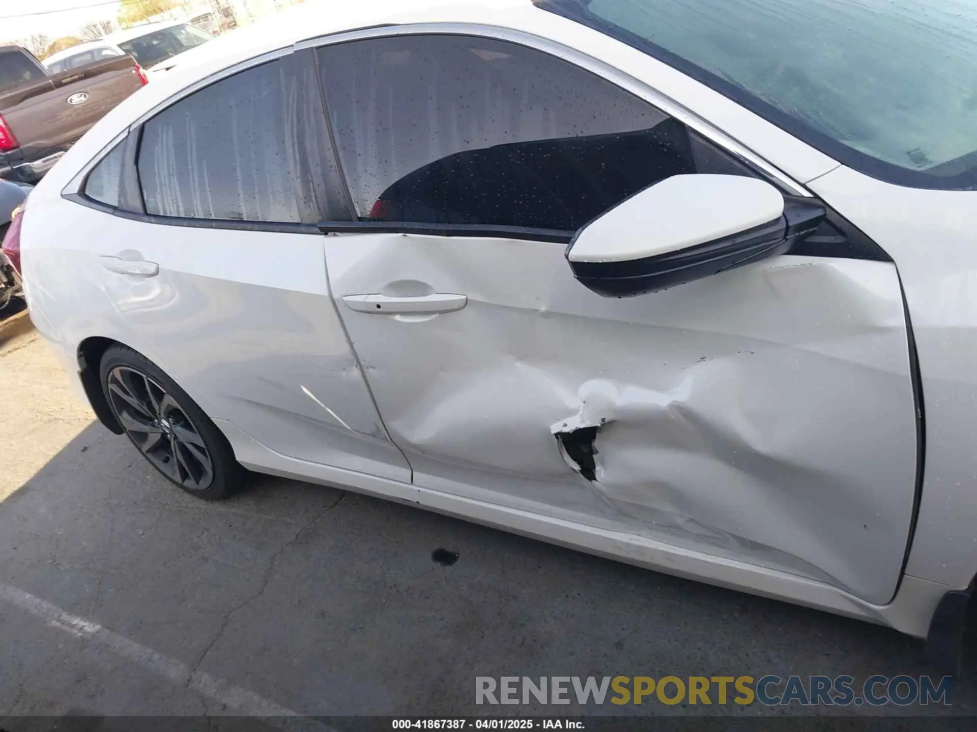 13 fotografías del automóvil dañado 2HGFC2F8XLH584256 HONDA CIVIC 2020