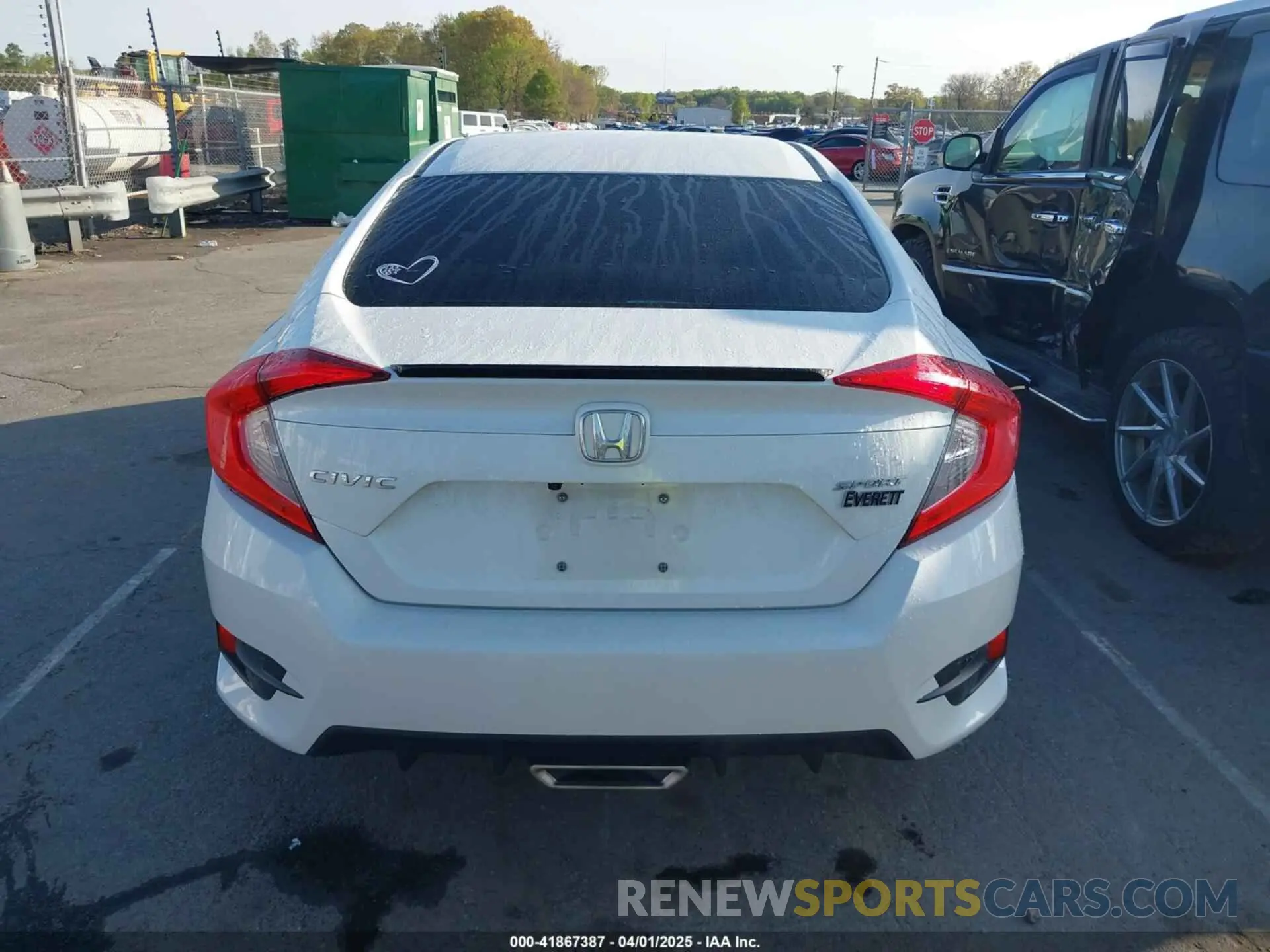 16 fotografías del automóvil dañado 2HGFC2F8XLH584256 HONDA CIVIC 2020
