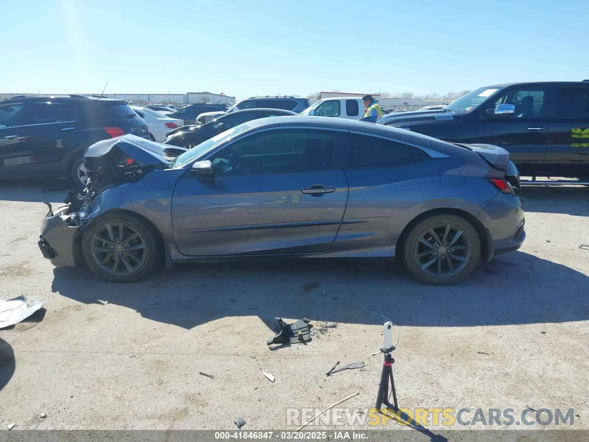 14 fotografías del automóvil dañado 2HGFC3B37LH351824 HONDA CIVIC 2020