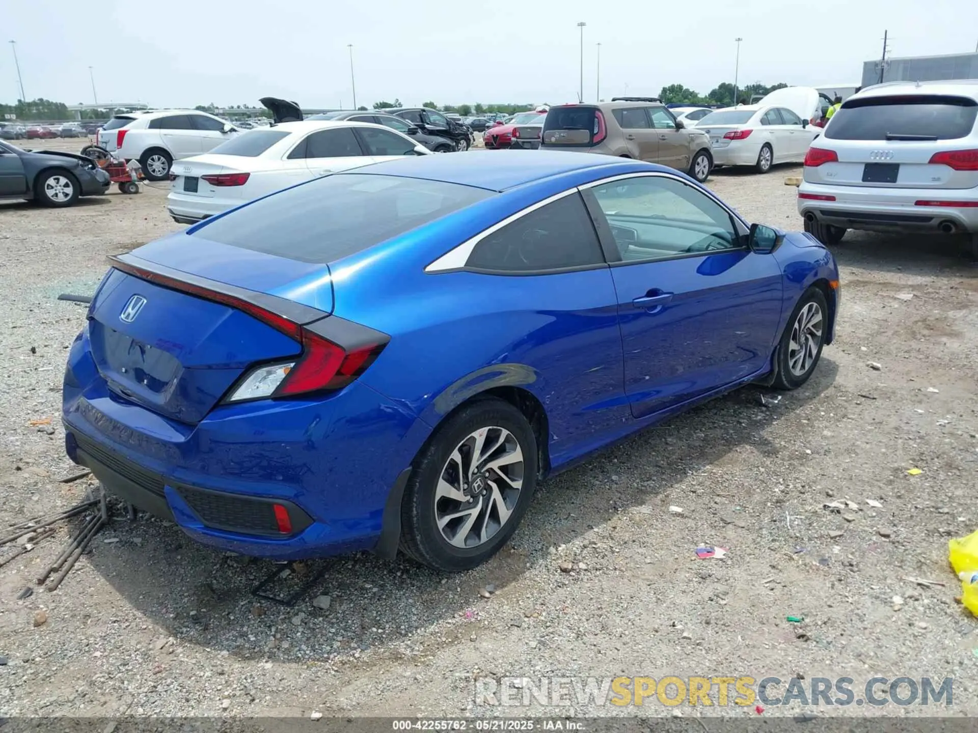 4 fotografías del automóvil dañado 2HGFC4B67LH302896 HONDA CIVIC 2020